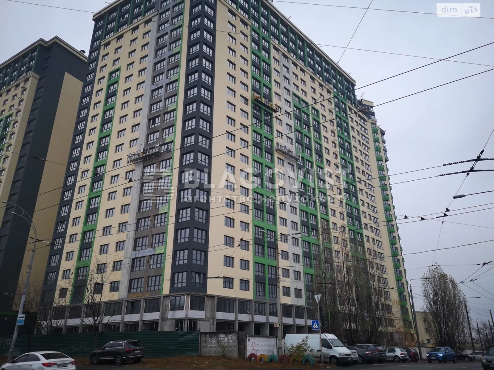 Продается 2-комнатная квартира 74 кв. м в Киеве, ул. Михаила Максимовича, 32 - фото 1