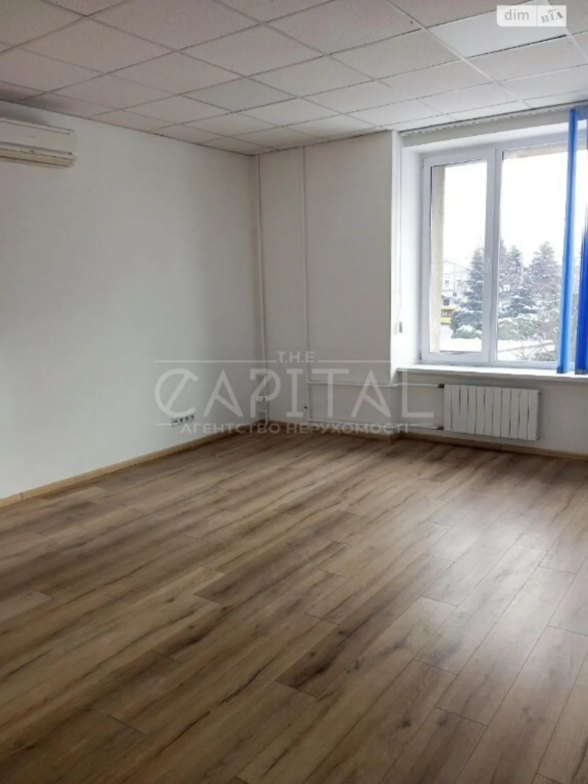 Сдается в аренду офис 480 кв. м в бизнес-центре, цена: 8500 $