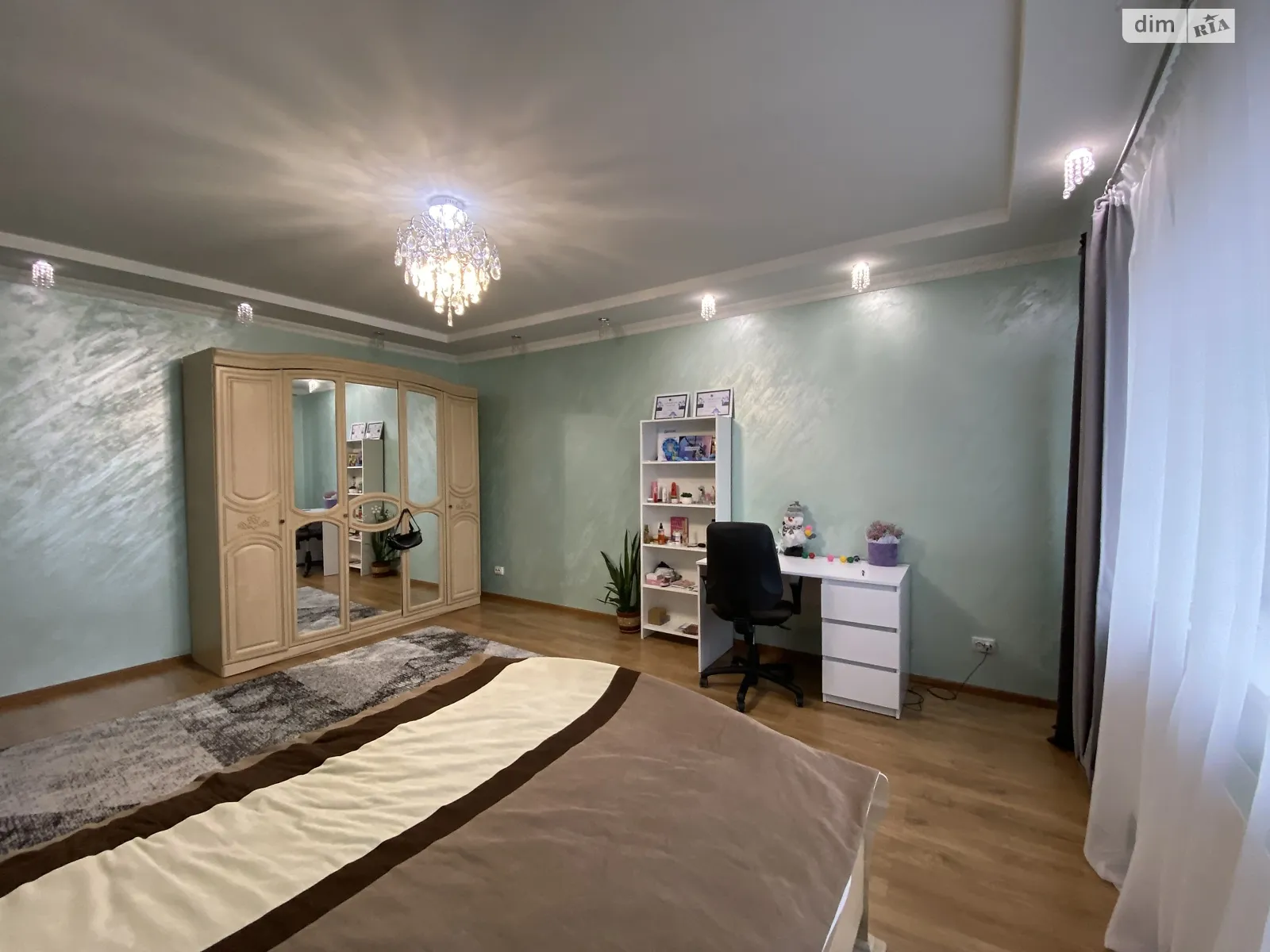 3-комнатная квартира 85 кв. м в Тернополе, цена: 350 $