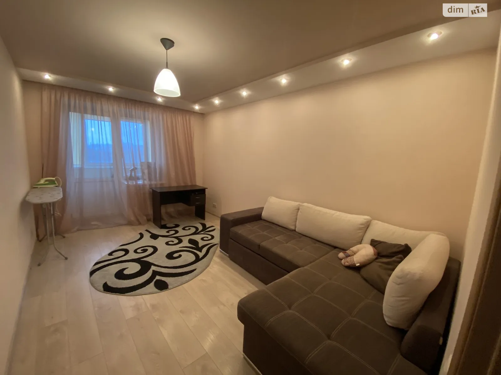 3-кімнатна квартира 98 кв. м у Тернополі, цена: 500 $