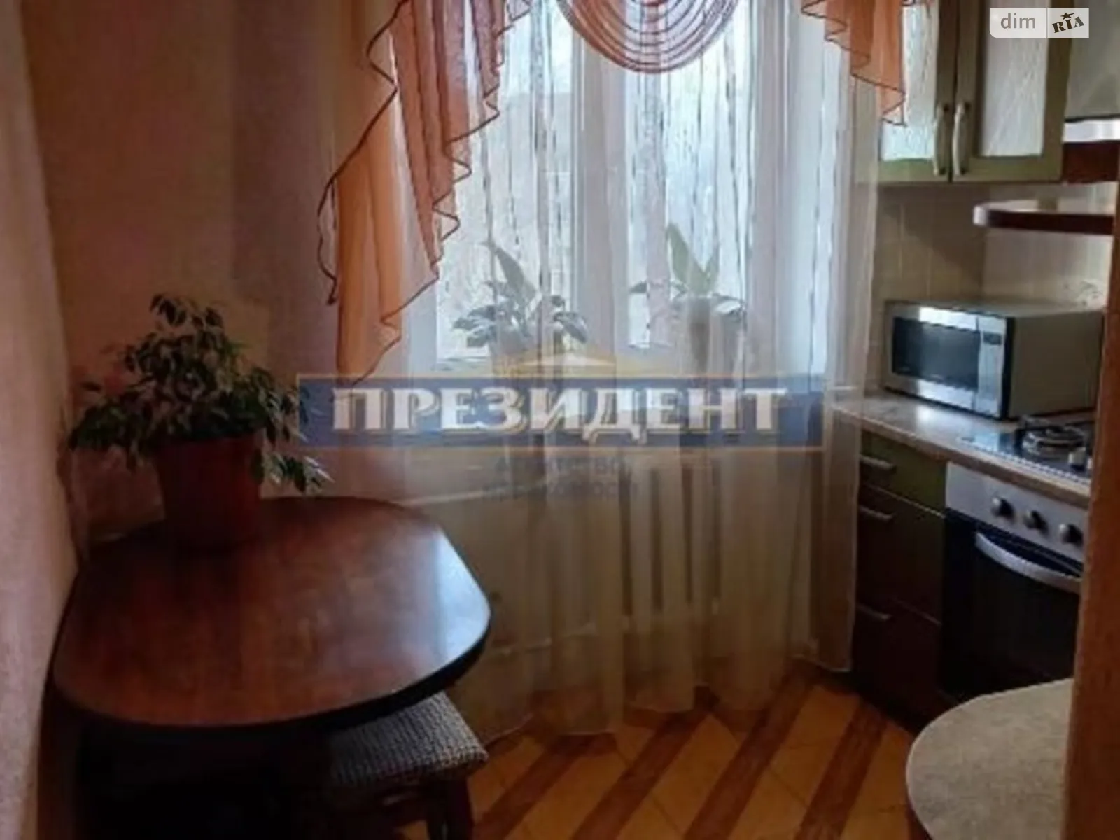 Продается 3-комнатная квартира 53 кв. м в Одессе, ул. Жолио-Кюри - фото 1