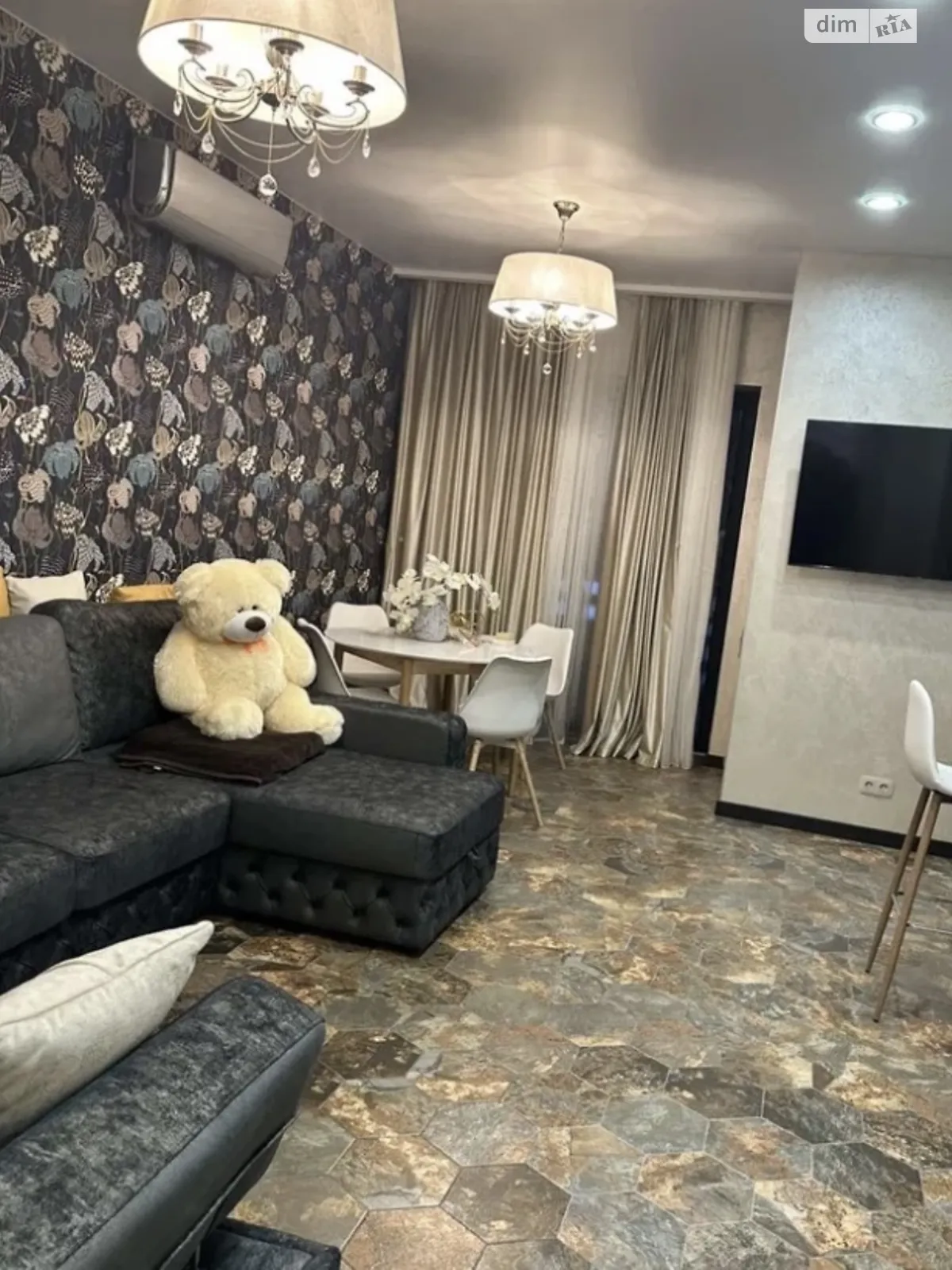 Продается 2-комнатная квартира 64 кв. м в Харькове