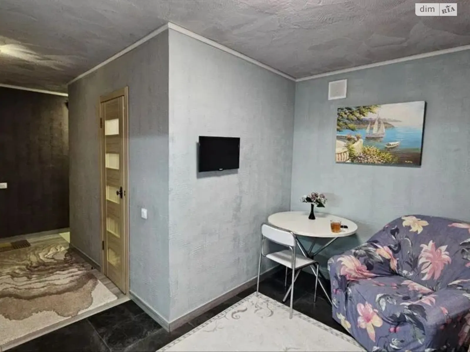 Продается 1-комнатная квартира 52 кв. м в Полтаве
