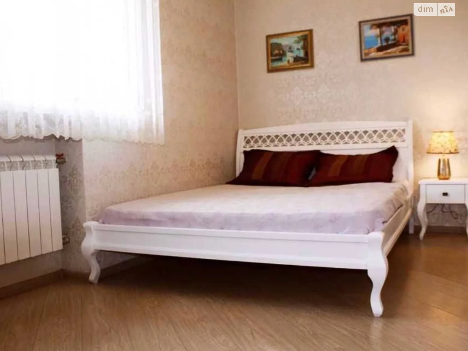 Продается 2-комнатная квартира 52 кв. м в Киеве, ул. Саксаганского, 12Б