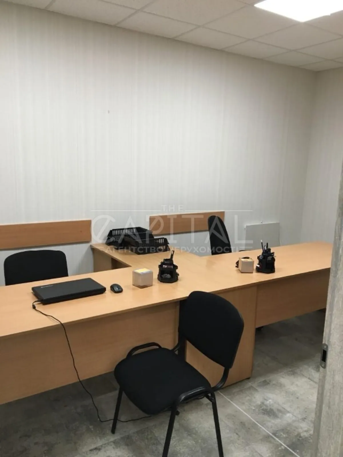 Продается офис 97 кв. м в бизнес-центре, цена: 60000 $