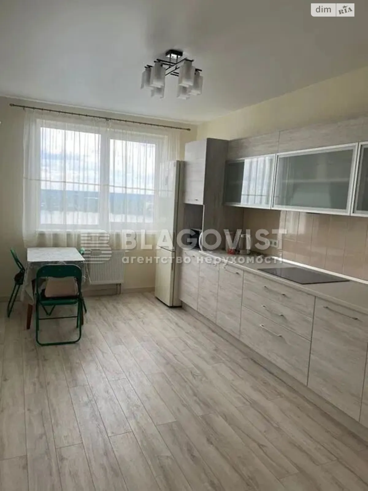 Продается 2-комнатная квартира 80.4 кв. м в Киеве, ул. Ревуцкого, 40Г - фото 1