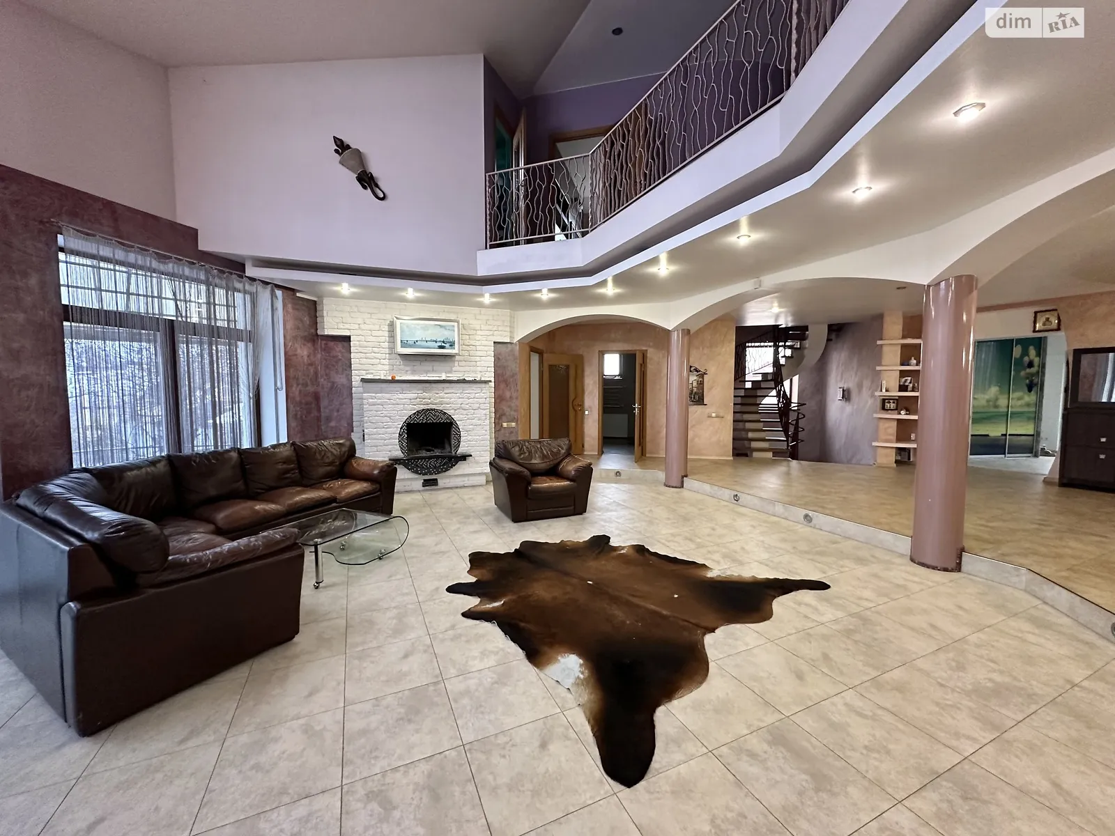 Продается дом на 2 этажа 350 кв. м с мебелью - фото 3