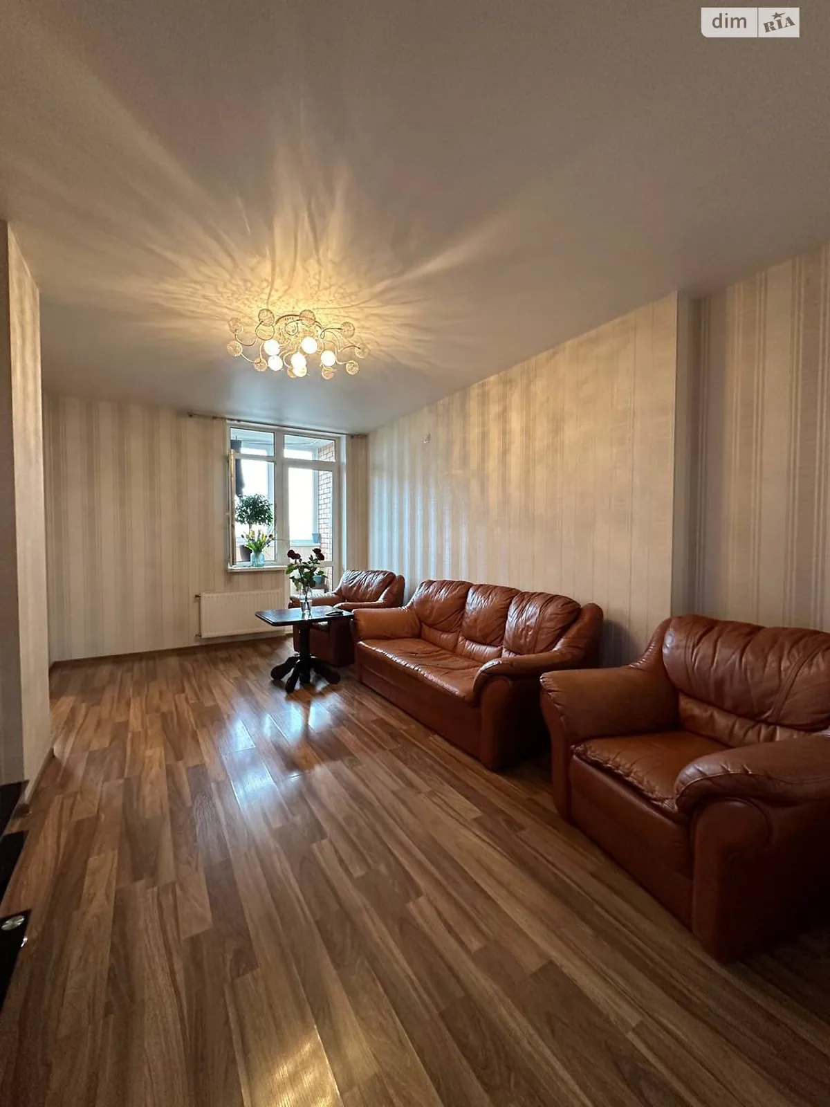 Продається 3-кімнатна квартира 89 кв. м у Одесі, вул. Проценка, 50 корпус 1