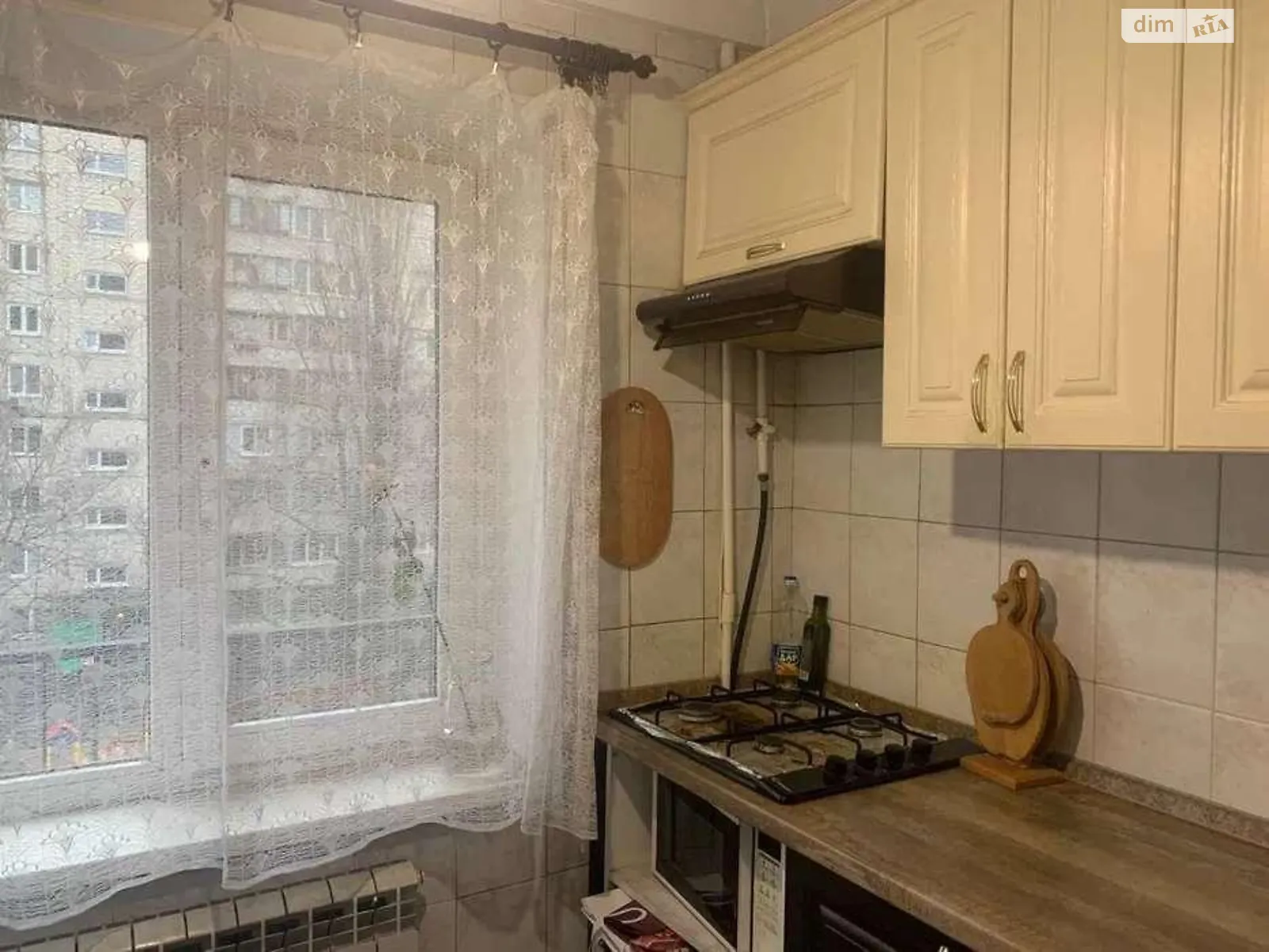 Продается 1-комнатная квартира 30 кв. м в Киеве, ул. Дубровицкая, 3 - фото 1
