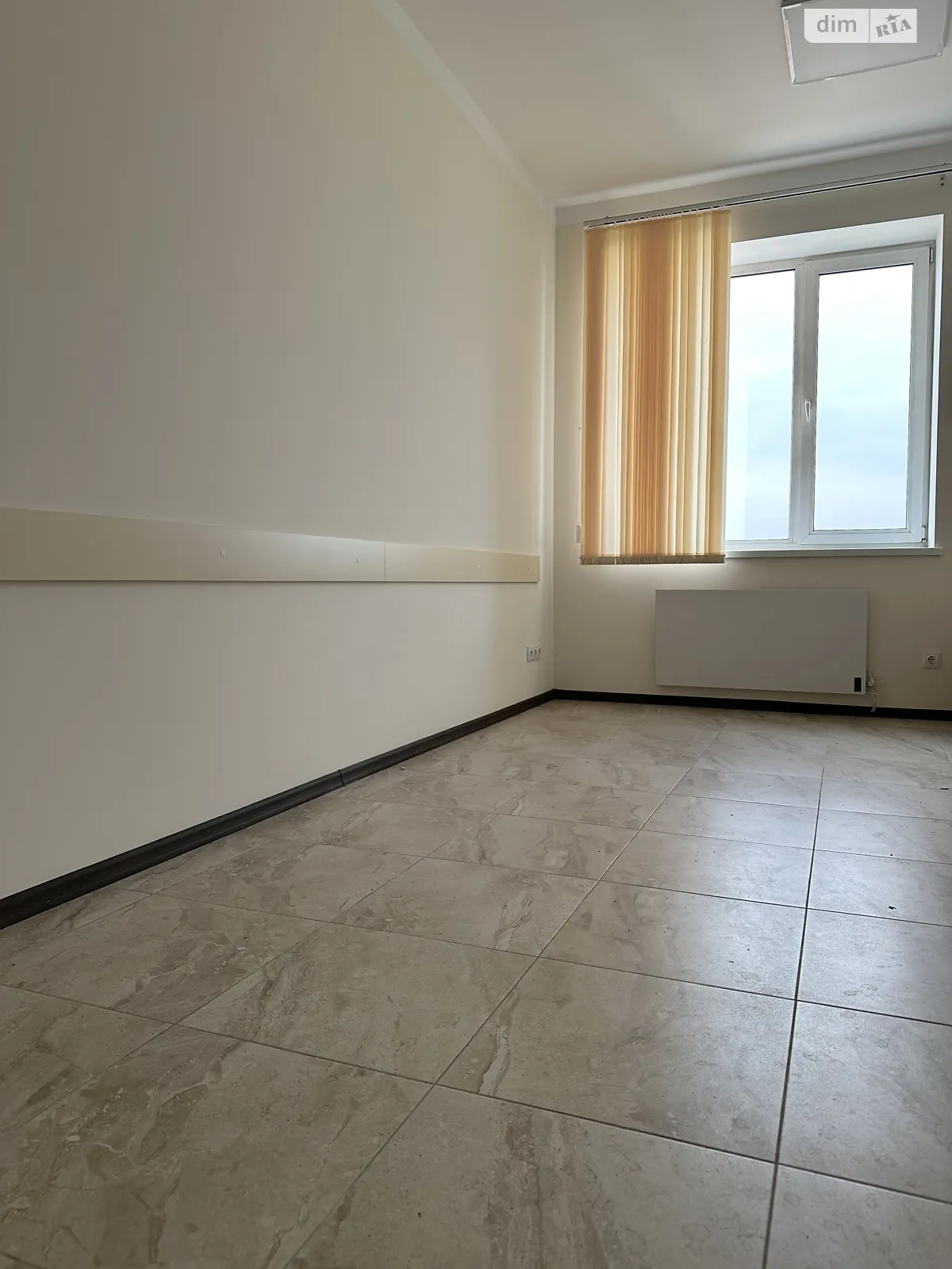 Сдается в аренду офис 18 кв. м в бизнес-центре, цена: 3600 грн - фото 1