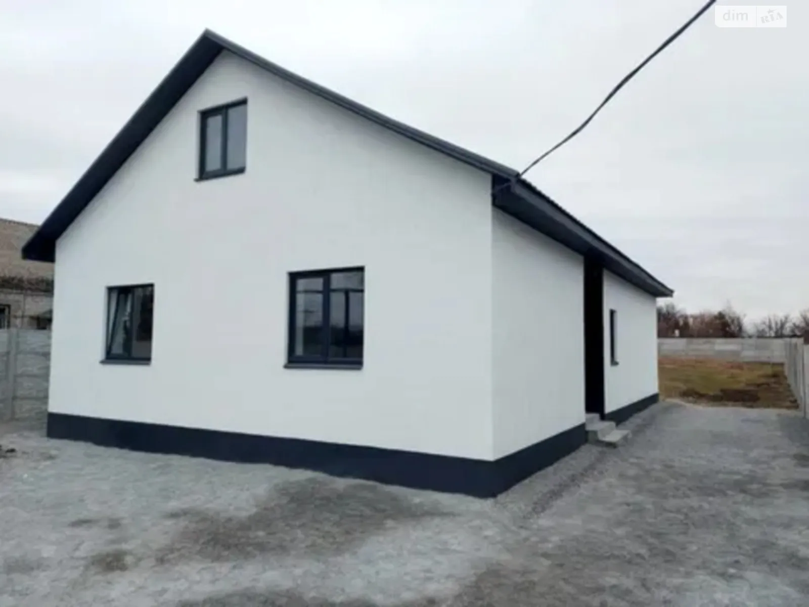 Продается одноэтажный дом 100 кв. м с гаражом, цена: 74970 $