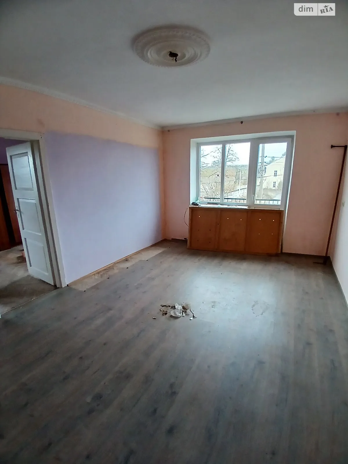 Продается 2-комнатная квартира 53 кв. м в Среднем, цена: 20000 $