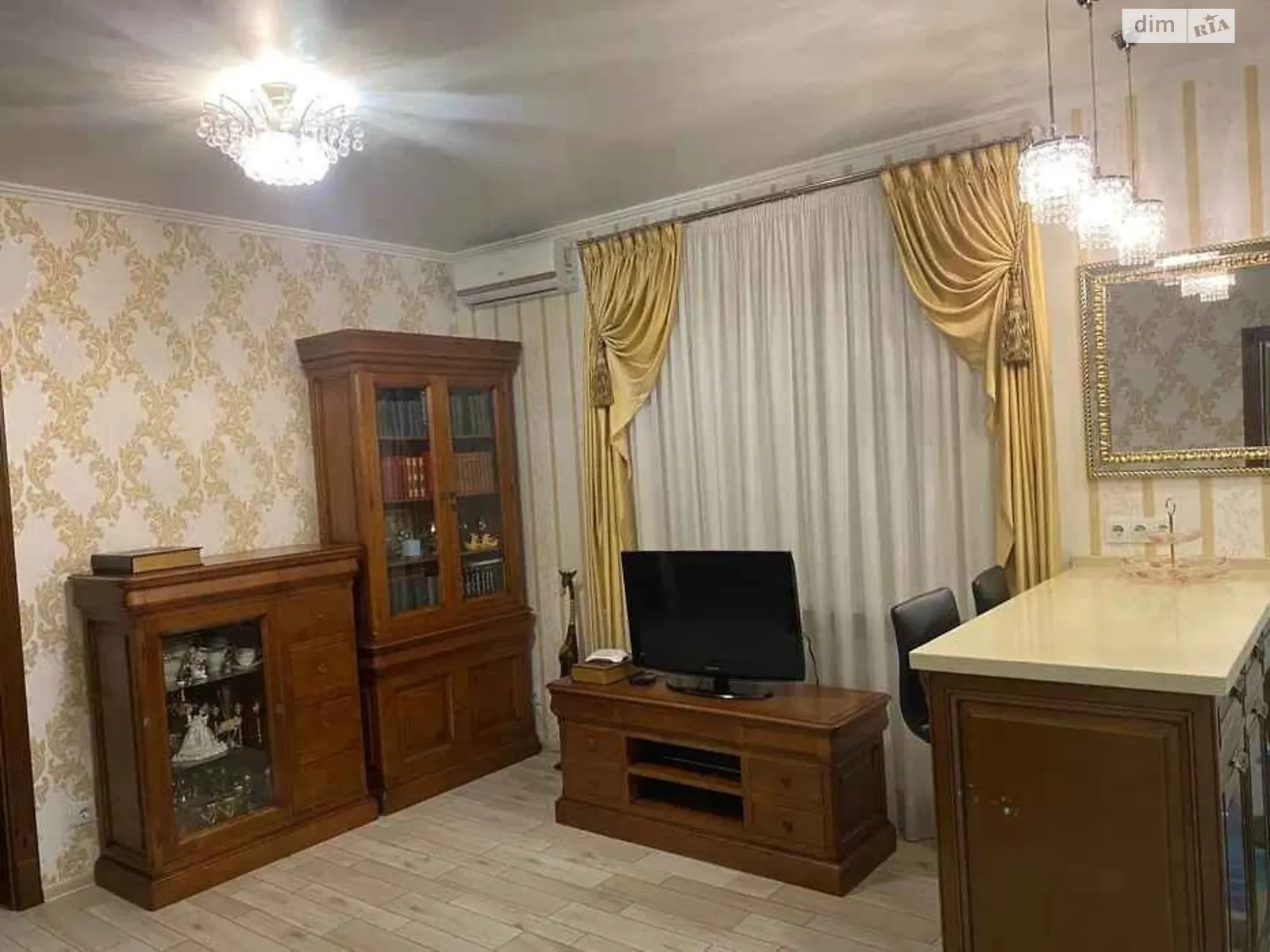Продается 1-комнатная квартира 64.5 кв. м в Киеве, ул. Творческая, 4 - фото 1