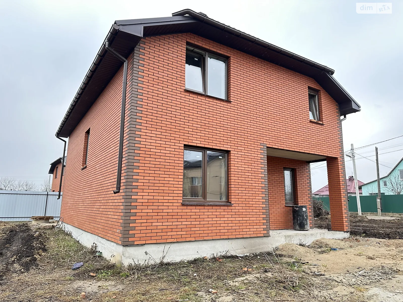 Продається будинок 2 поверховий 138 кв. м з каміном, цена: 82000 $