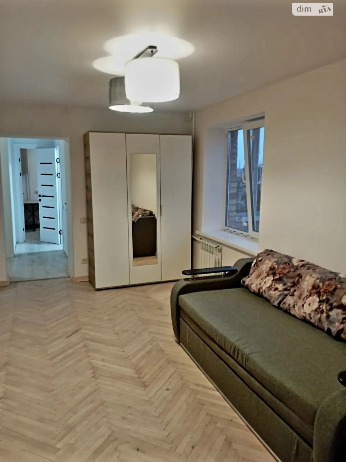 Продается 1-комнатная квартира 33 кв. м в Гостомеле, ул. Рекунова