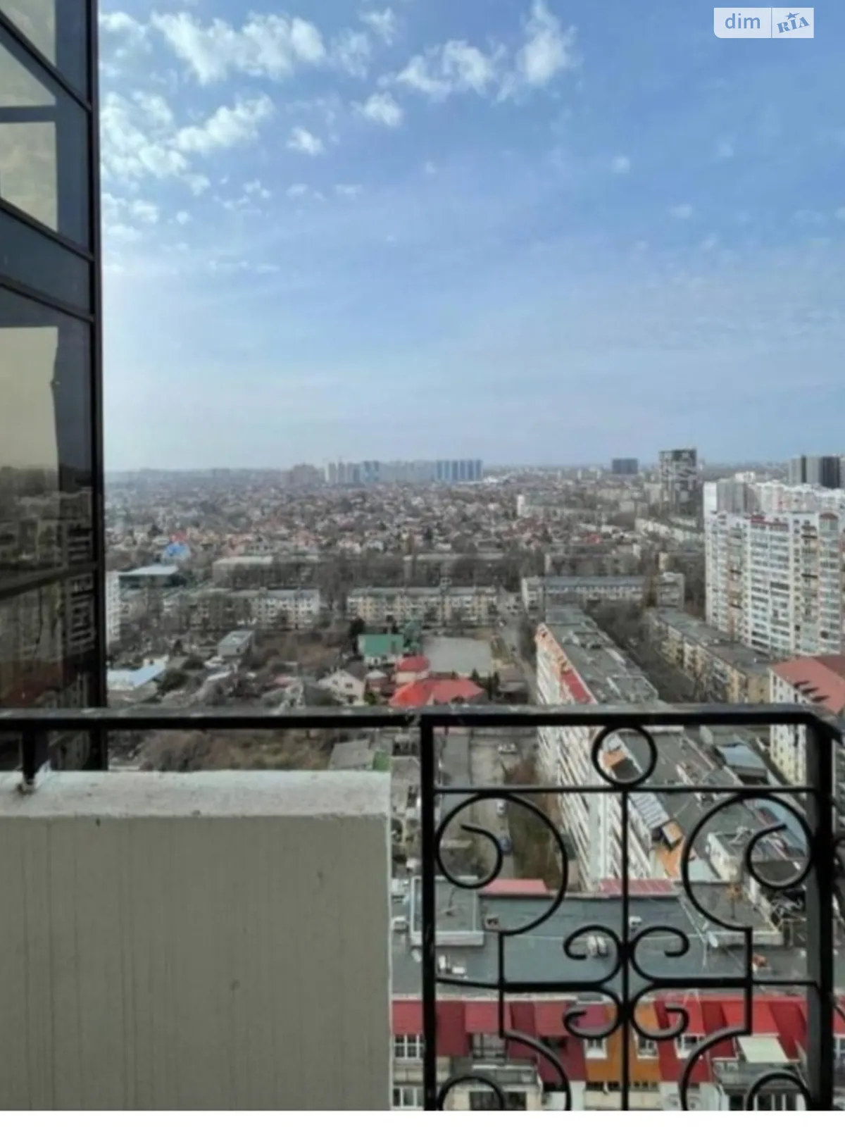 Продается 2-комнатная квартира 73 кв. м в Одессе, ул. Педагогическая, 23 - фото 1