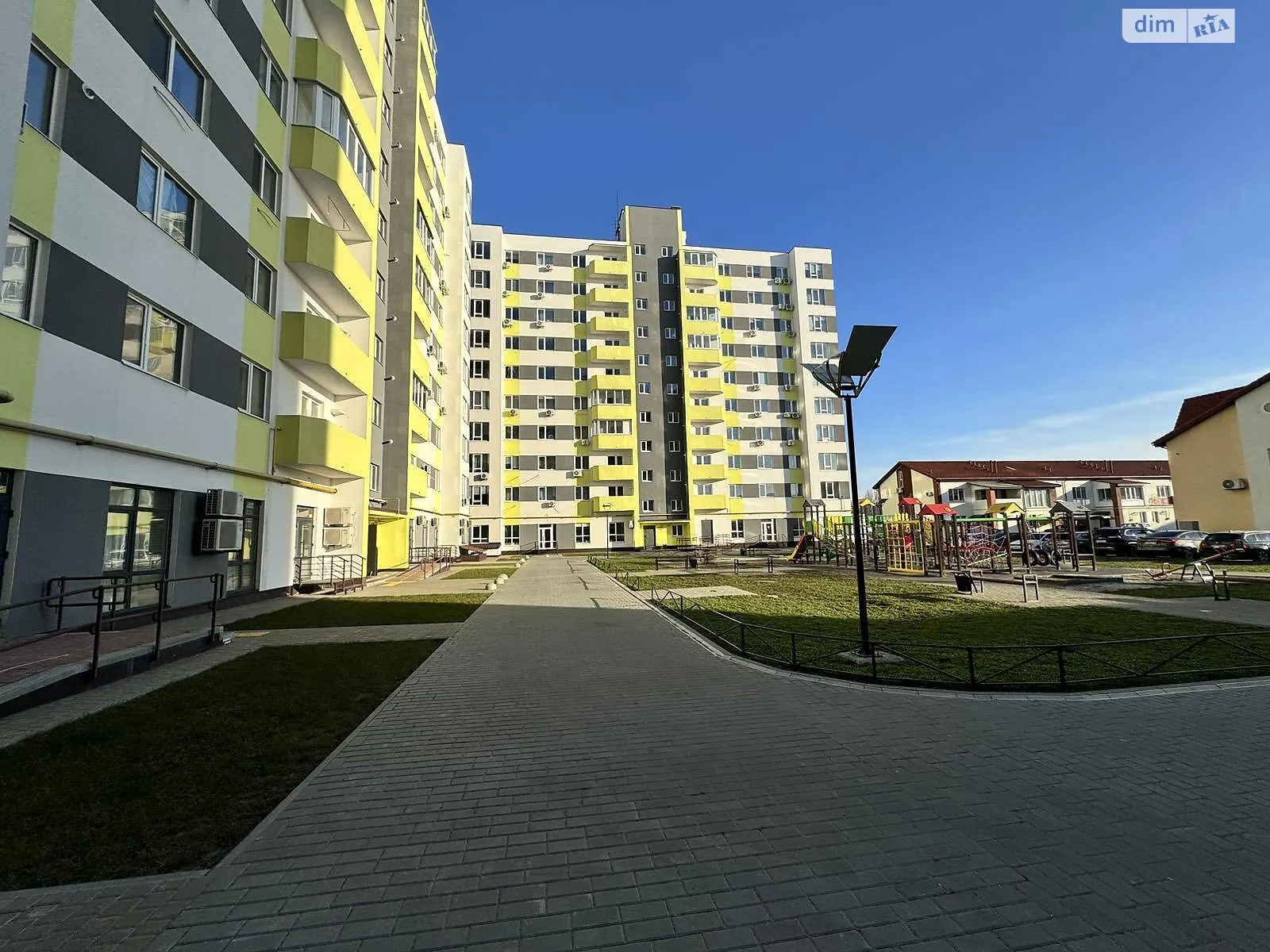 Продается 1-комнатная квартира 38 кв. м в Черкассах, цена: 43900 $ - фото 1