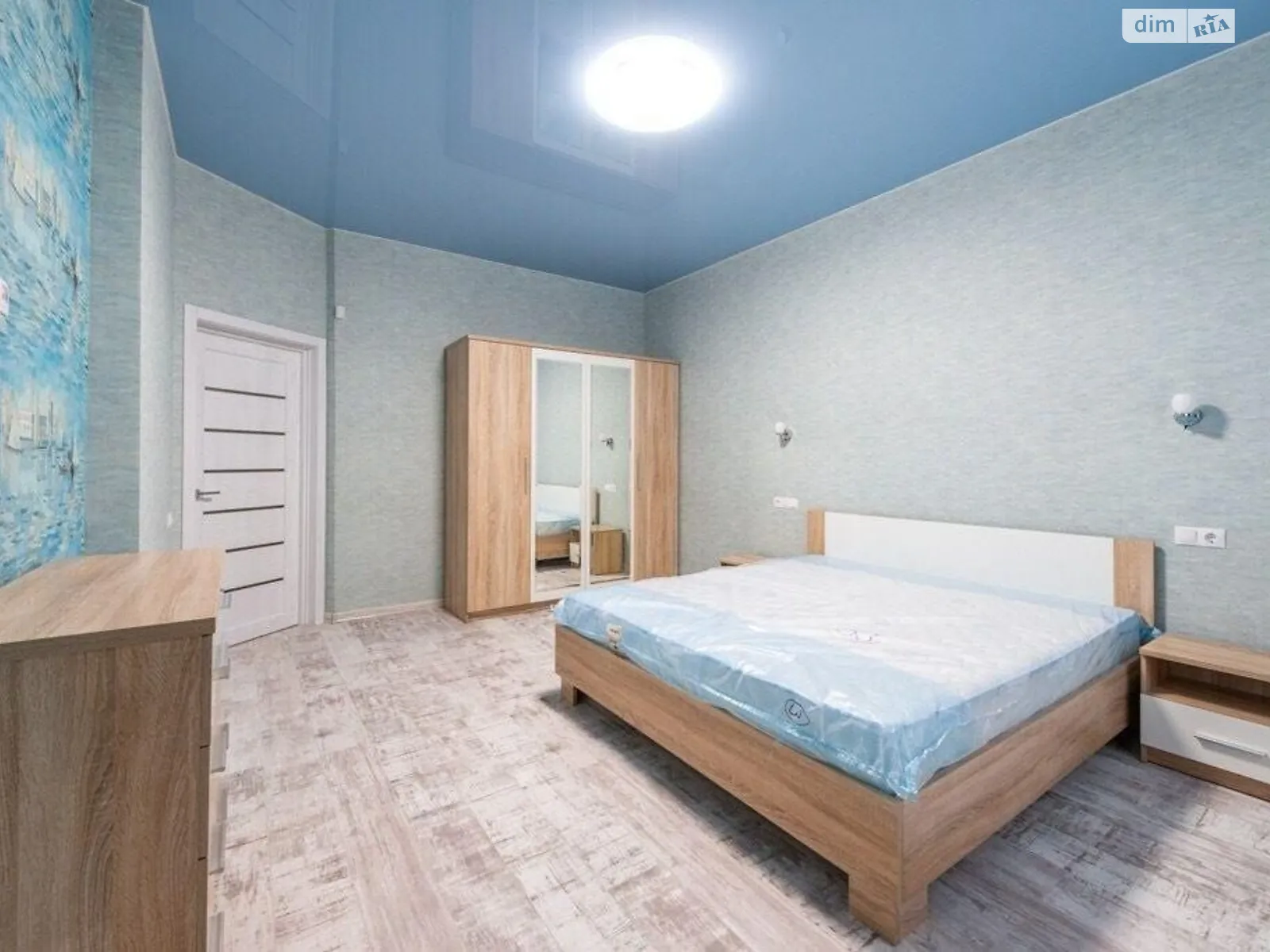 Продается 1-комнатная квартира 49 кв. м в Киеве, ул. Композитора Мейтуса, 4А