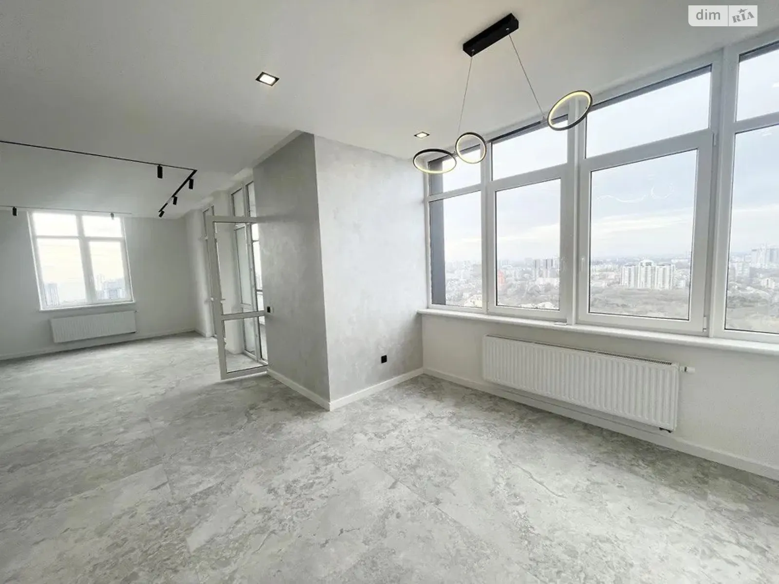 Продається 3-кімнатна квартира 120 кв. м у Одесі, просп. Шевченка, 29/1 - фото 1