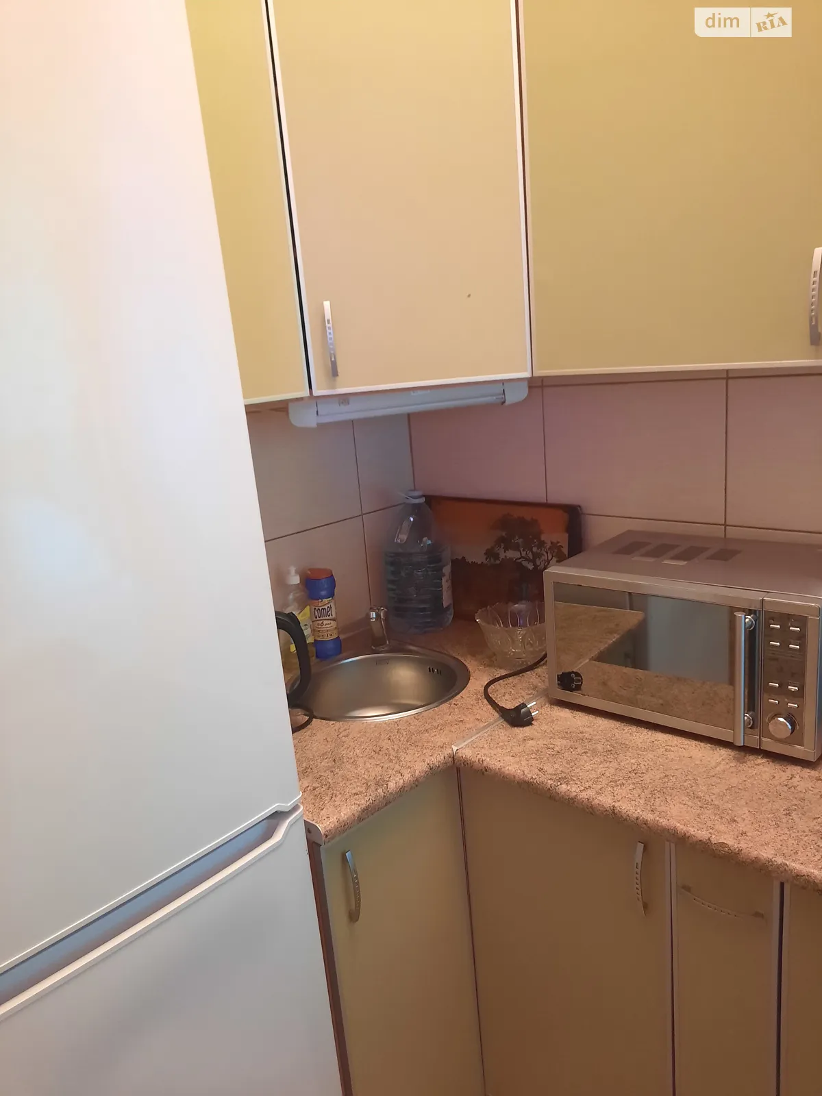Продается 1-комнатная квартира 18 кв. м в Харькове, цена: 10200 $