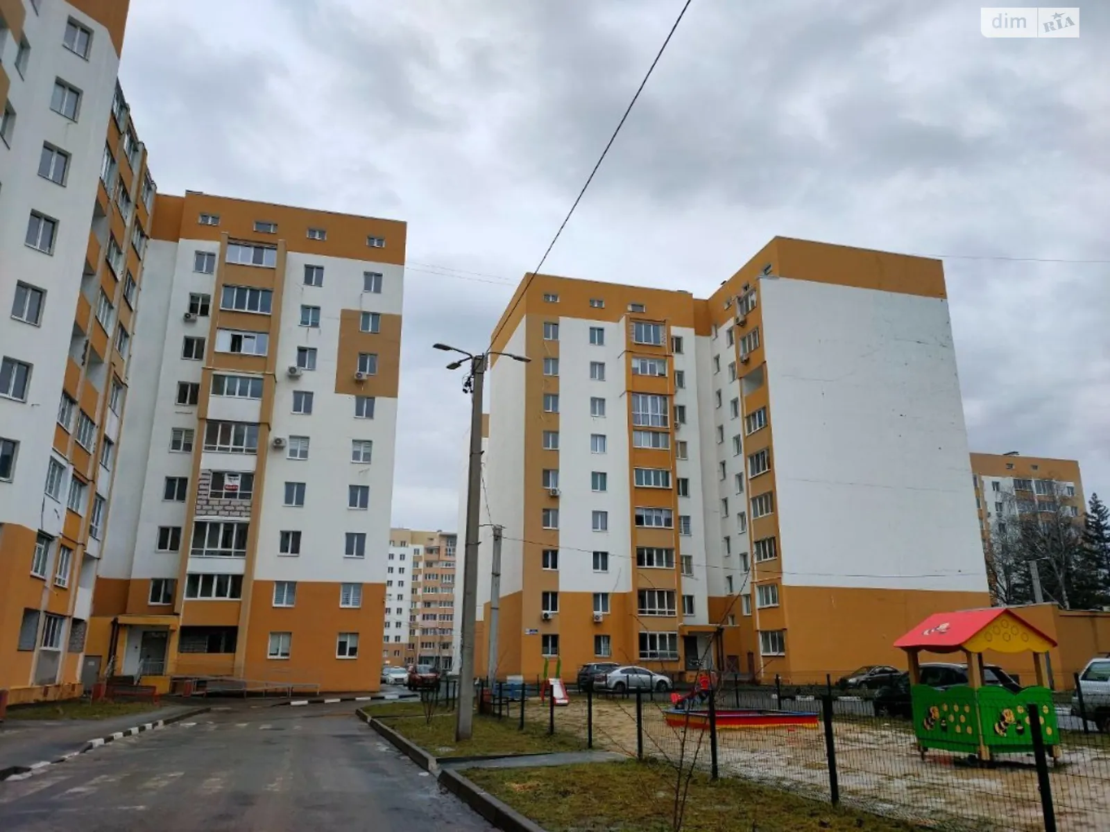 Продается 3-комнатная квартира 77 кв. м в Харькове, просп. Льва Ландау, 52Л