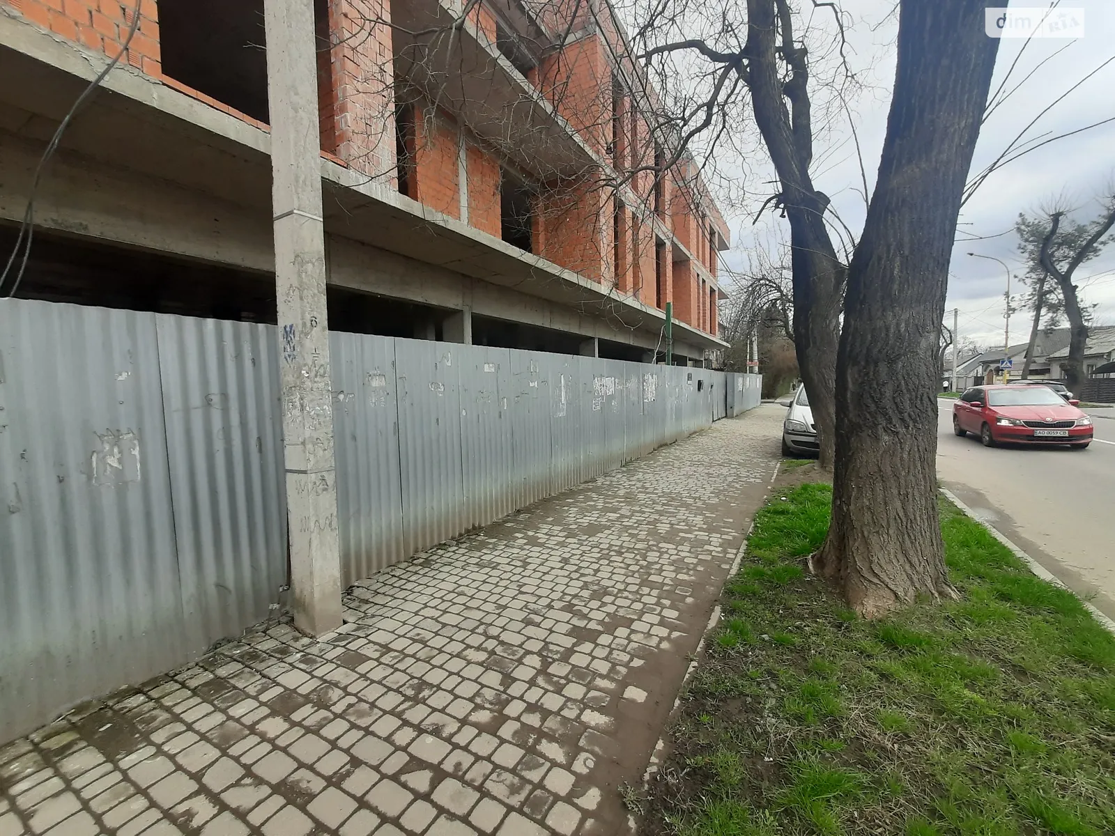 Продается 2-комнатная квартира 60 кв. м в Ужгороде, ул. Собранецкая