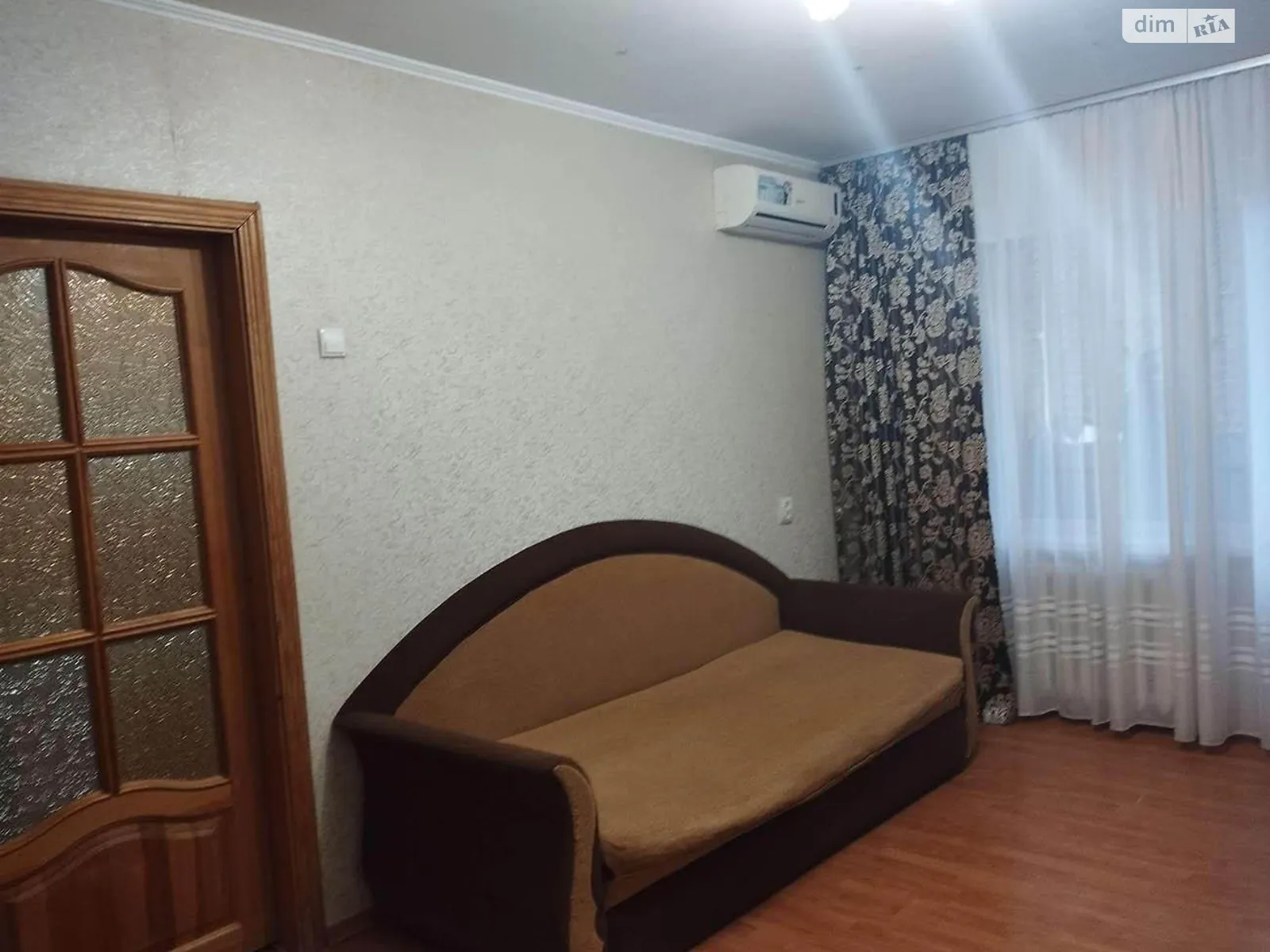 Продается 1-комнатная квартира 34 кв. м в Киеве, ул. Радужная, 36 - фото 1