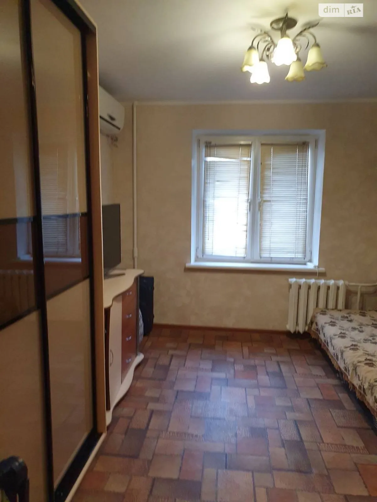 Продається кімната 16 кв. м у Дніпрі, цена: 17500 $