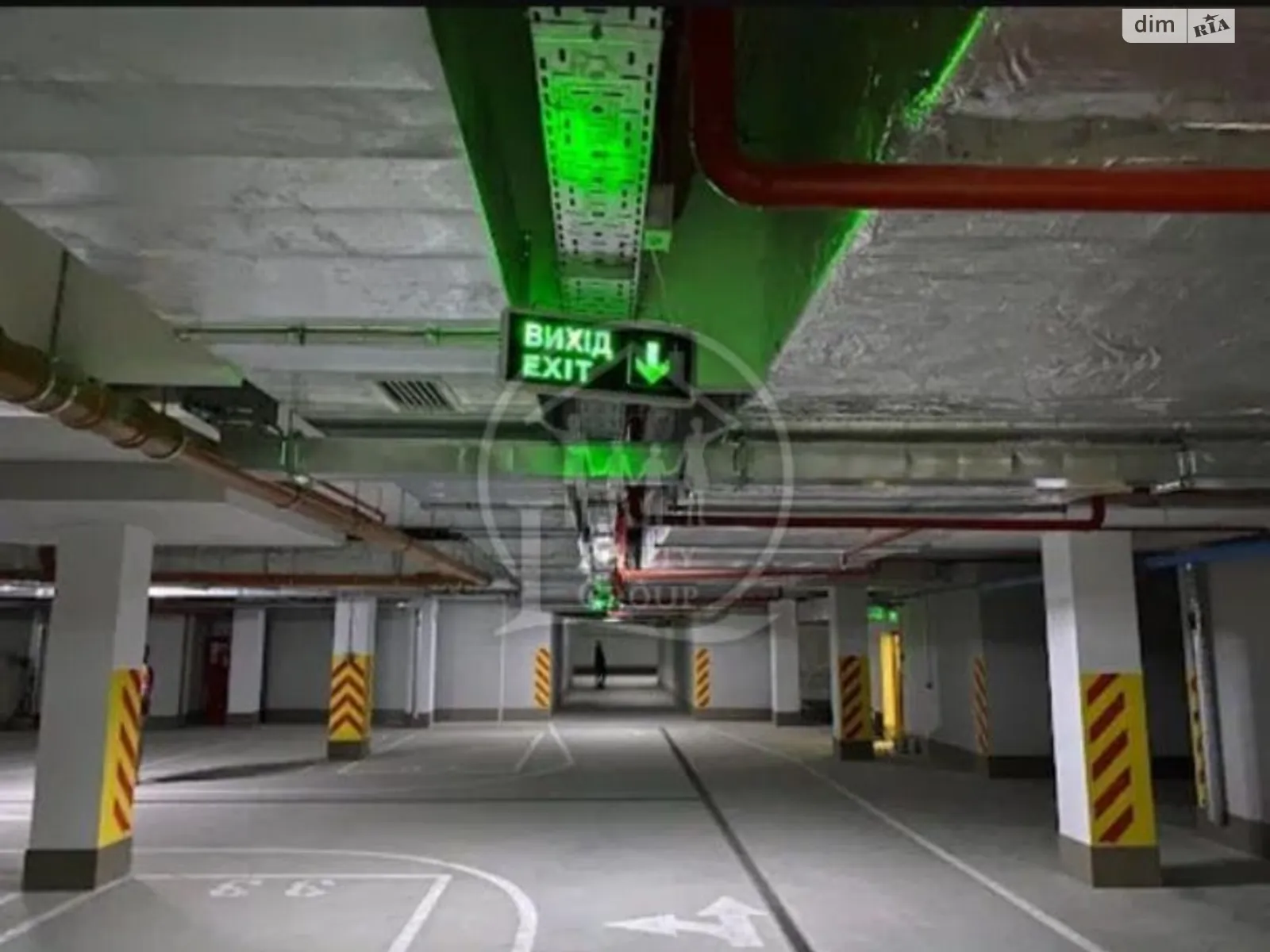 Продается подземный паркинг универсальный на 16 кв. м, цена: 10000 $ - фото 1