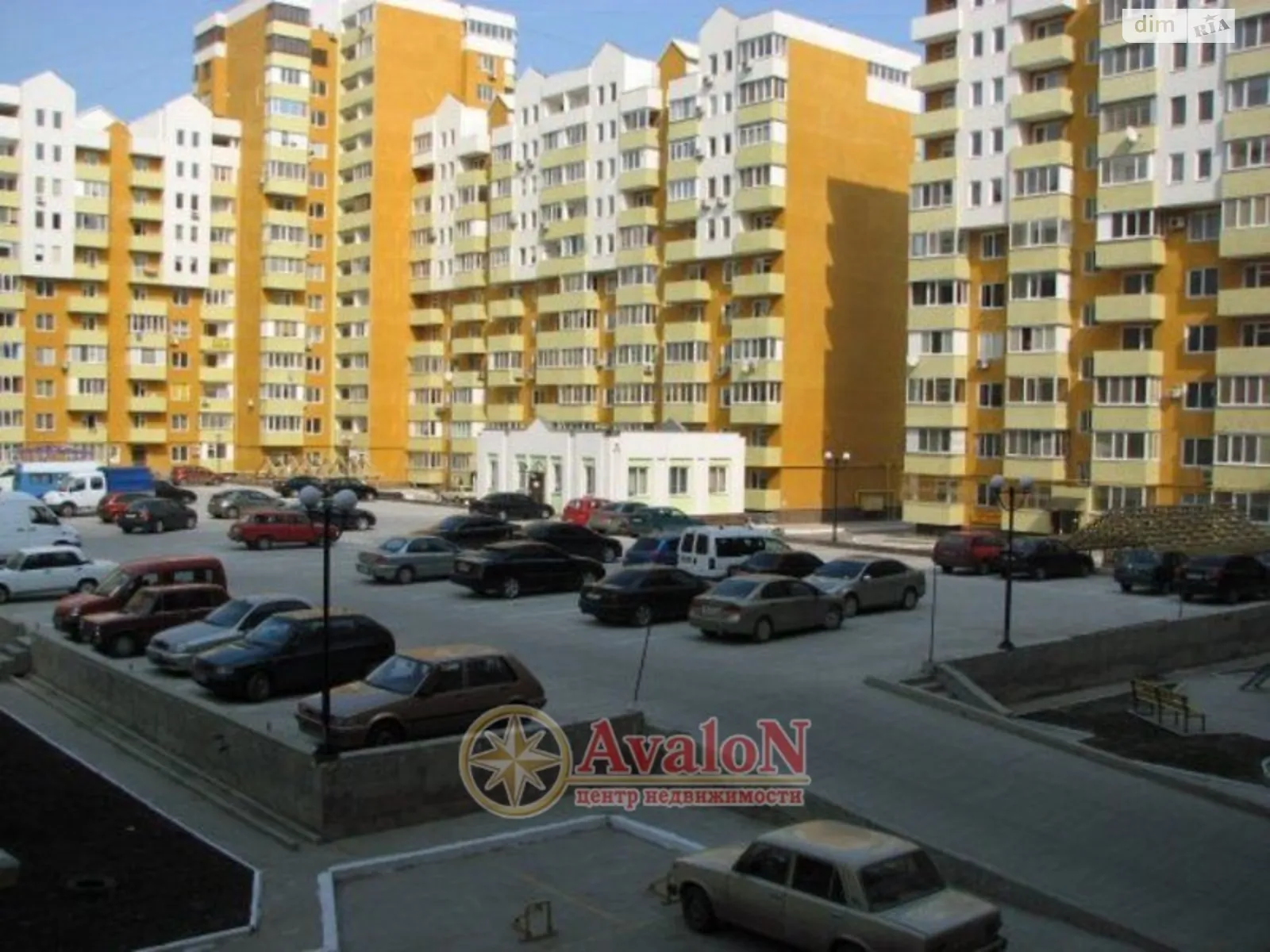 Продается подземный паркинг под легковое авто на 15 кв. м, цена: 6000 $ - фото 1