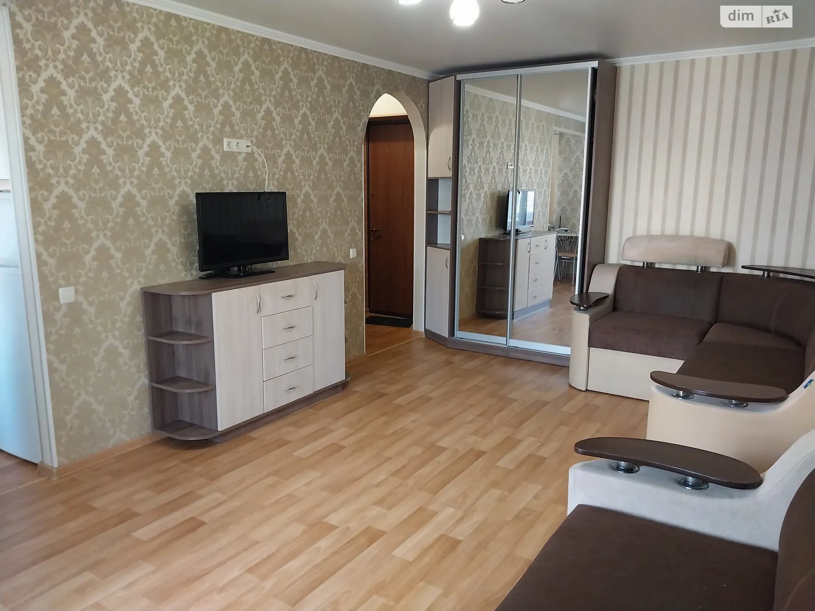 Продается 1-комнатная квартира 30.7 кв. м в Черноморске, ул. Данченко, 5 - фото 1