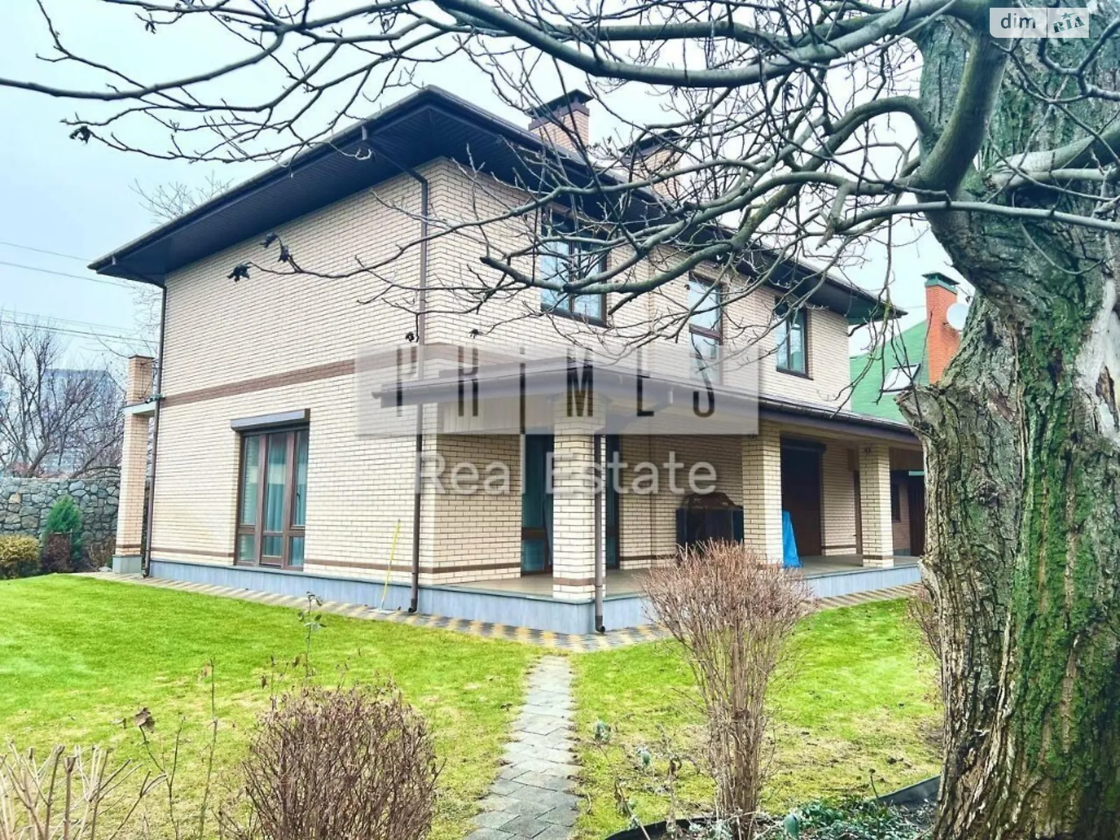 Здається в оренду будинок 2 поверховий 230 кв. м з каміном, цена: 2500 $