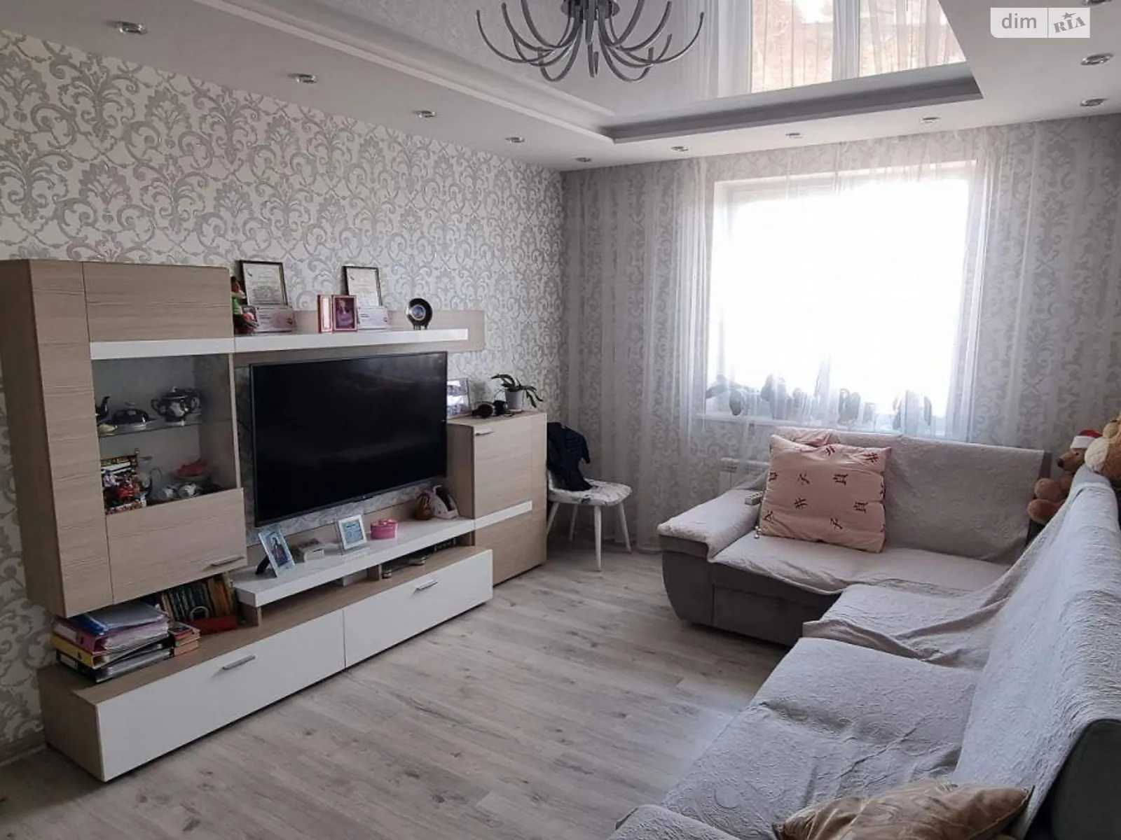 Продается 2-комнатная квартира 73 кв. м в Харькове, ул. Искринская, 19Г