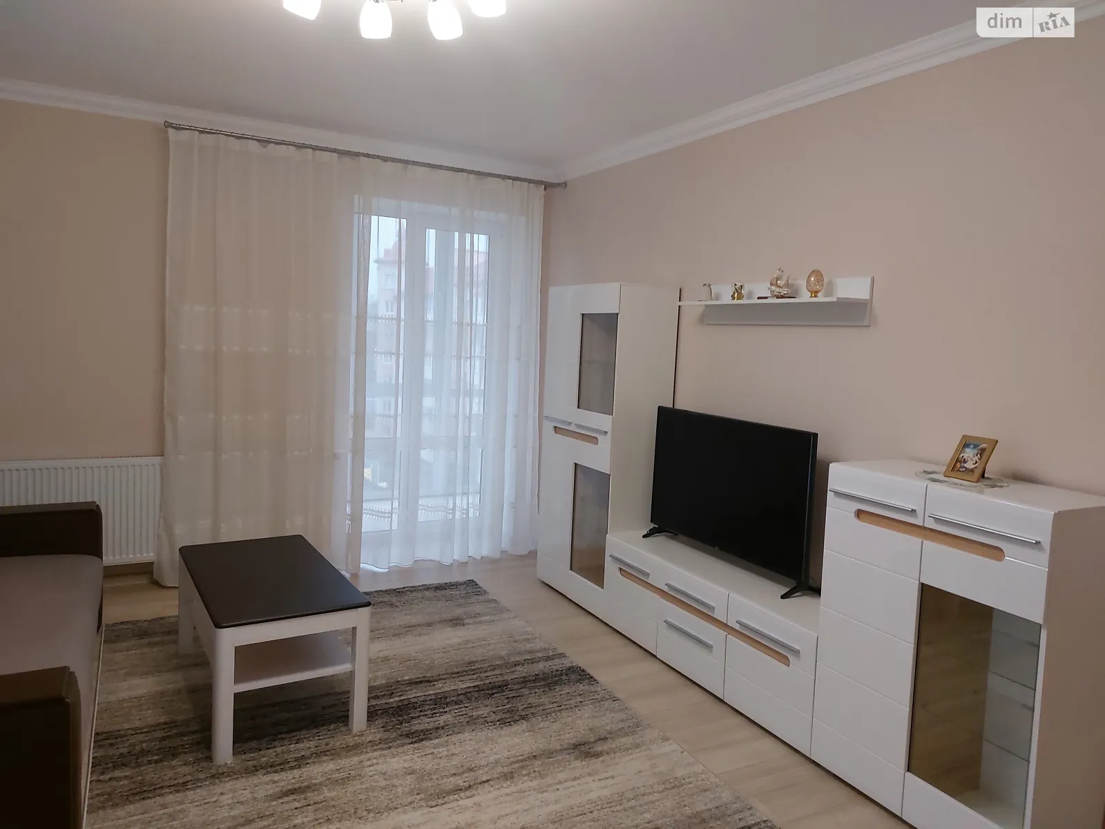 2-кімнатна квартира 72.5 кв. м у Тернополі, цена: 350 $