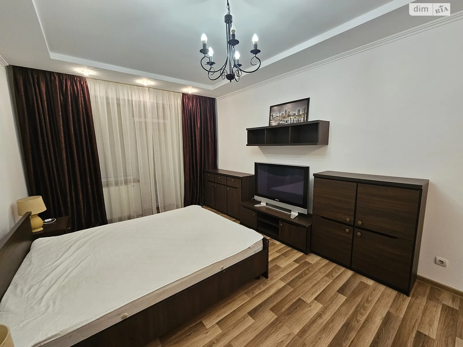 Здається в оренду 1-кімнатна квартира 50 кв. м у Ужгороді, цена: 14000 грн