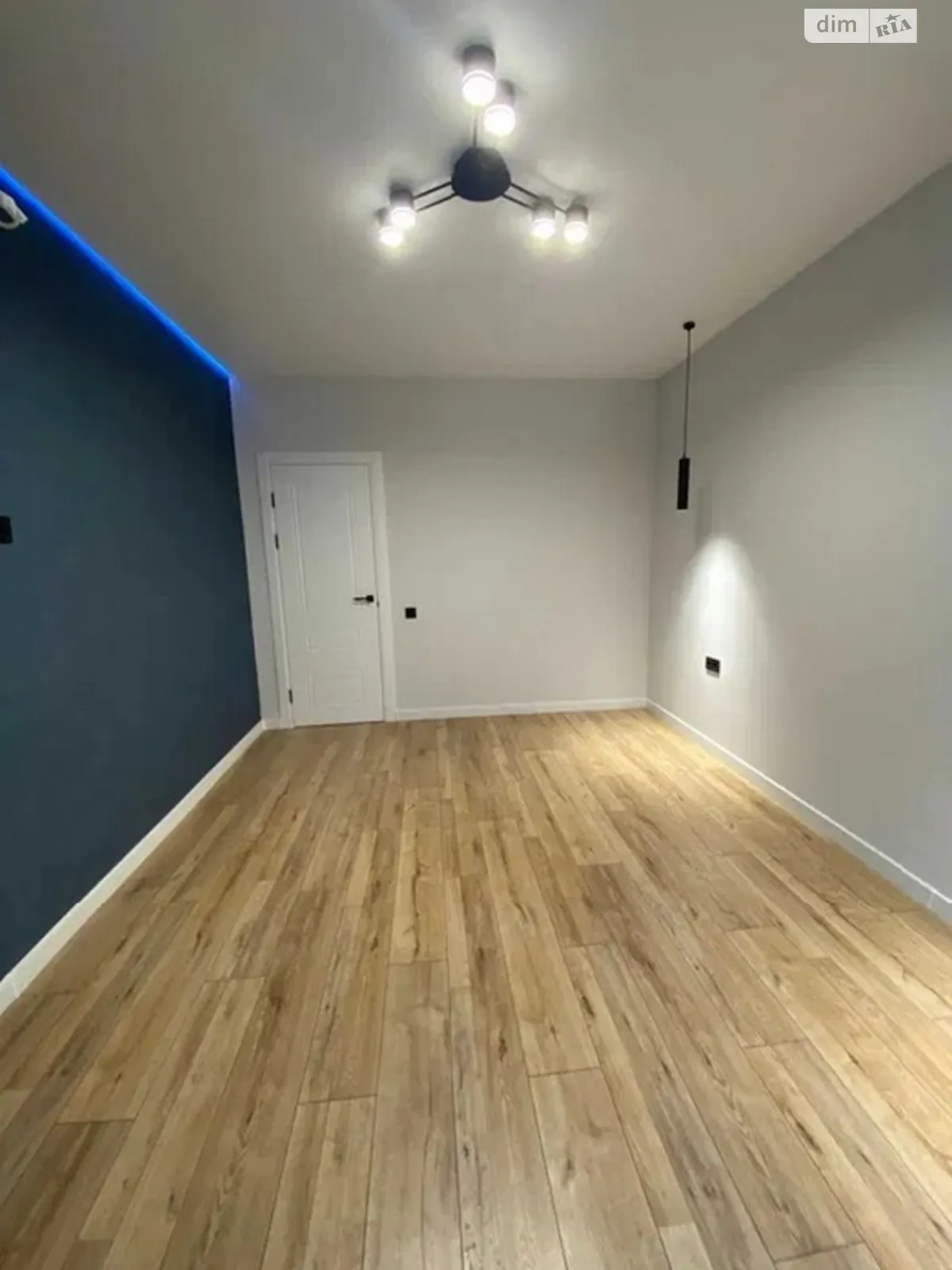 Продается 1-комнатная квартира 39.1 кв. м в Ирпене, ул. Кобылянской Ольги, 1В/20 - фото 1