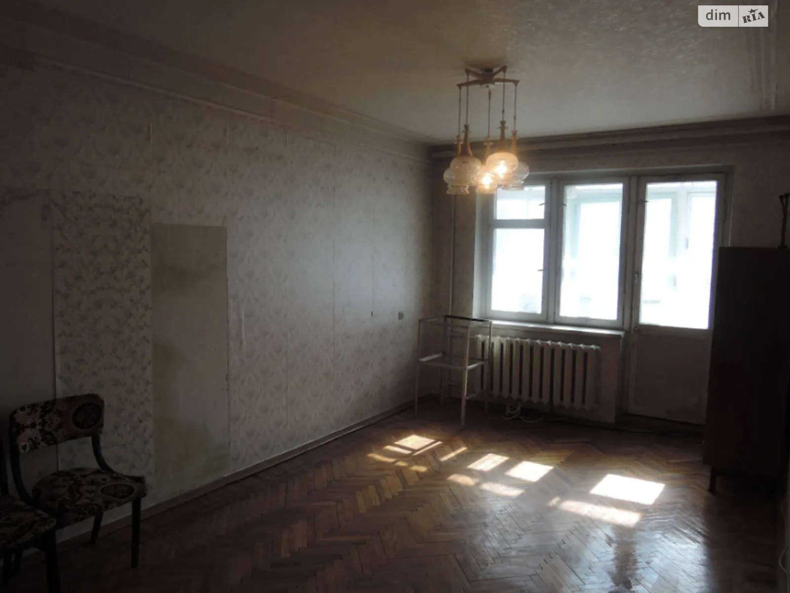 Продається 2-кімнатна квартира 43 кв. м у Харкові, просп. Байрона(Героїв Сталінграда)