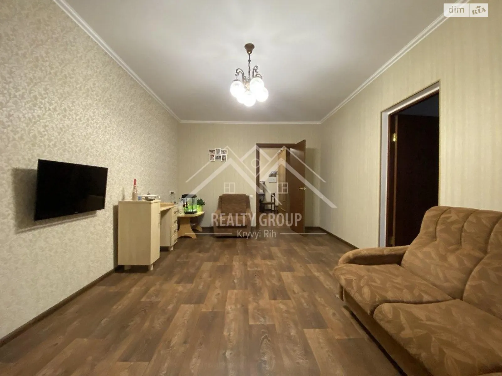 Продается 4-комнатная квартира 87.6 кв. м в Кривом Роге, цена: 36500 $