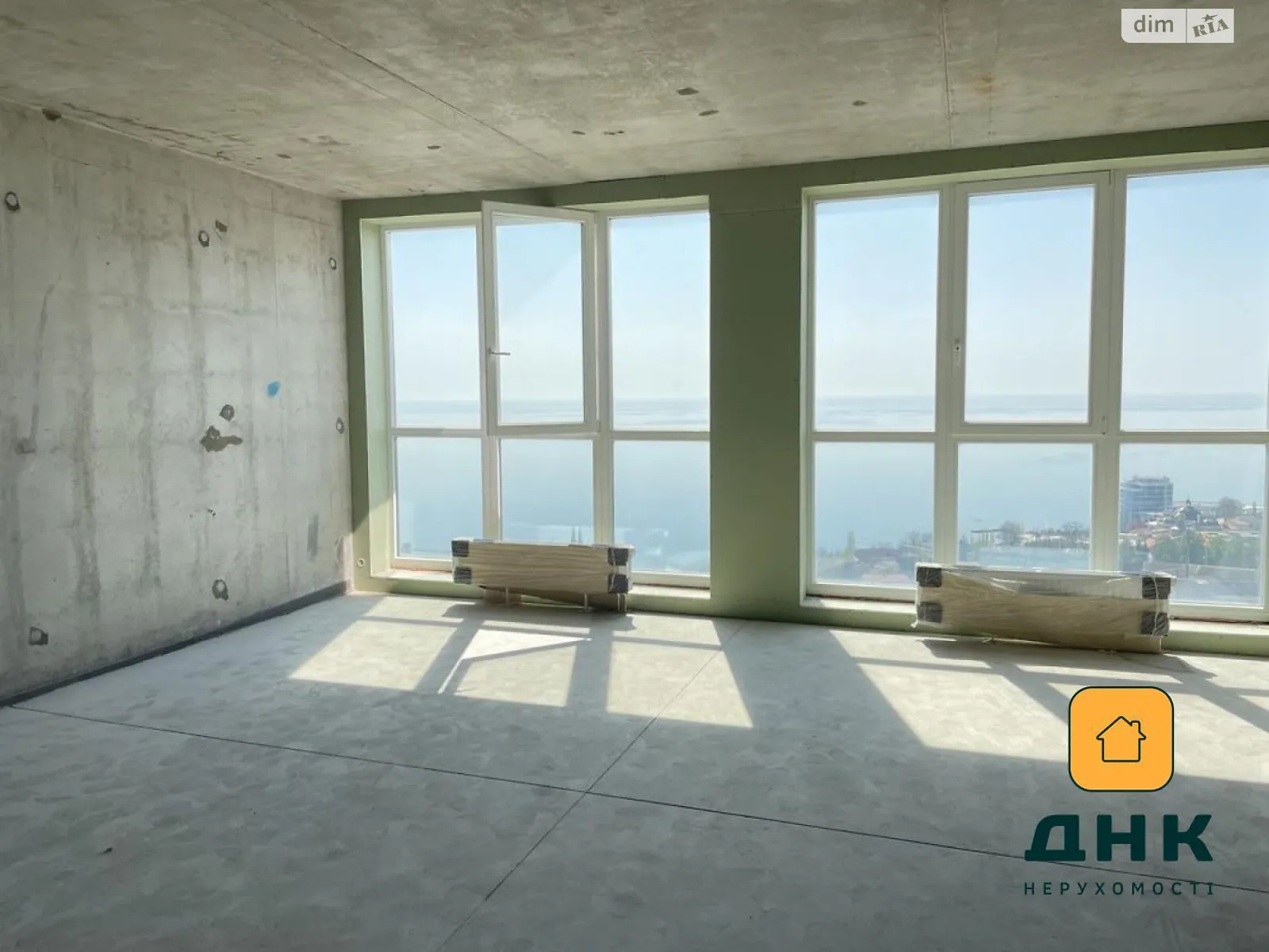 Продается 3-комнатная квартира 149.6 кв. м в Одессе, ул. Новобереговая, 12А - фото 1