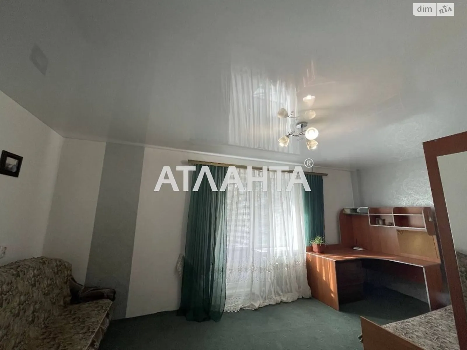 Продается 1-комнатная квартира 35.3 кв. м в Черновцах, цена: 44500 $