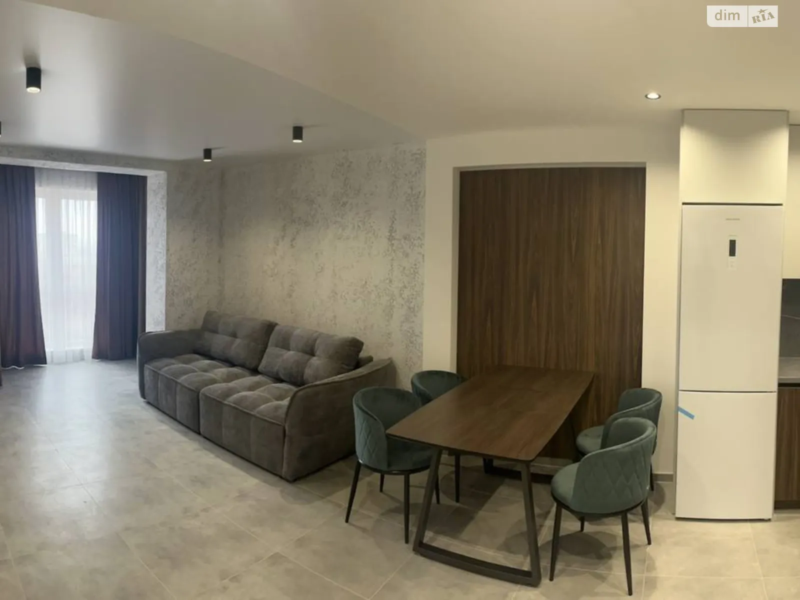 Продается 3-комнатная квартира 73 кв. м в Днепре, ул. Евгения Чикаленко(Аржанова), 3 - фото 1