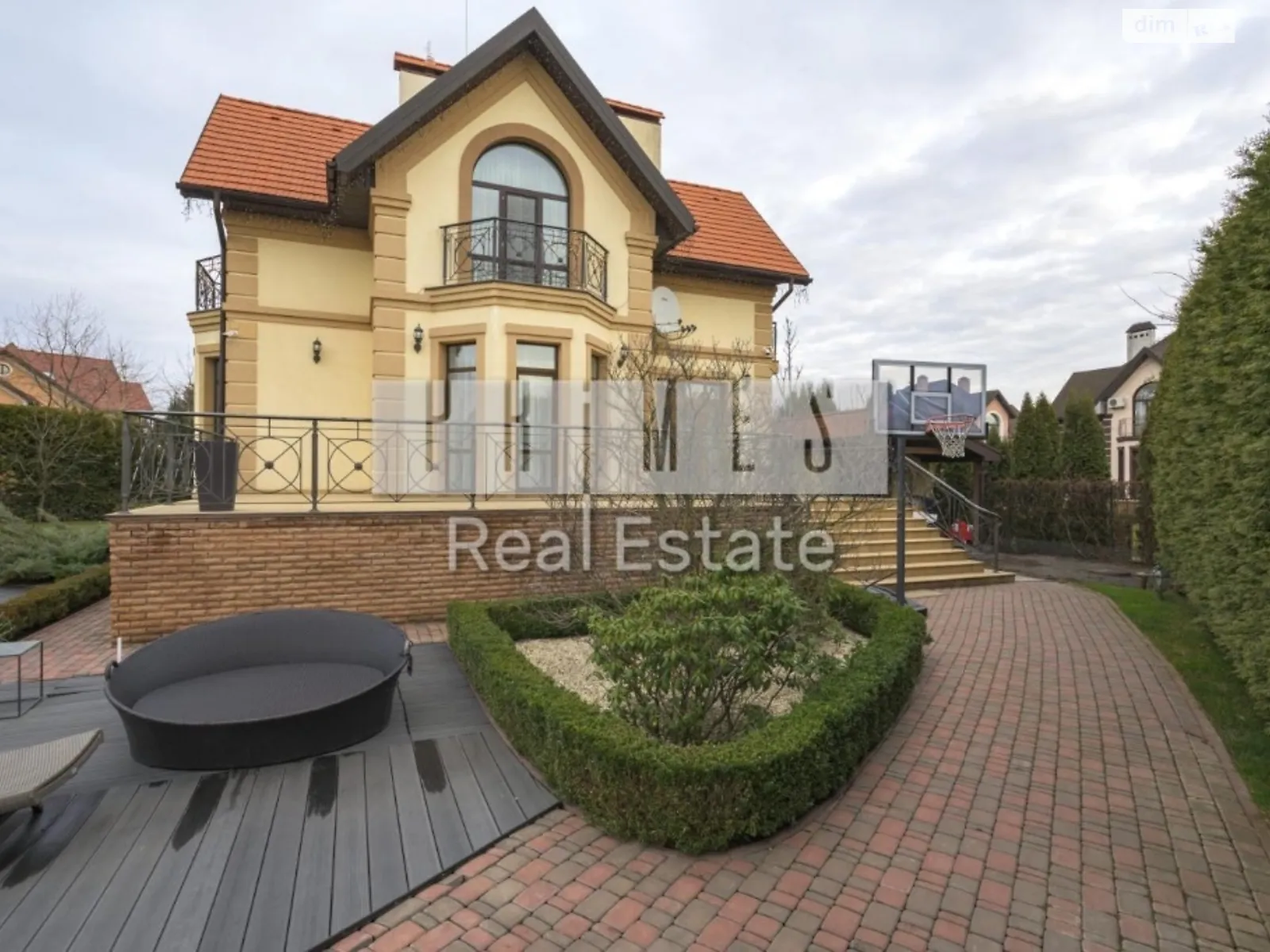 Продається будинок 2 поверховий 288 кв. м з каміном, цена: 650000 $ - фото 1