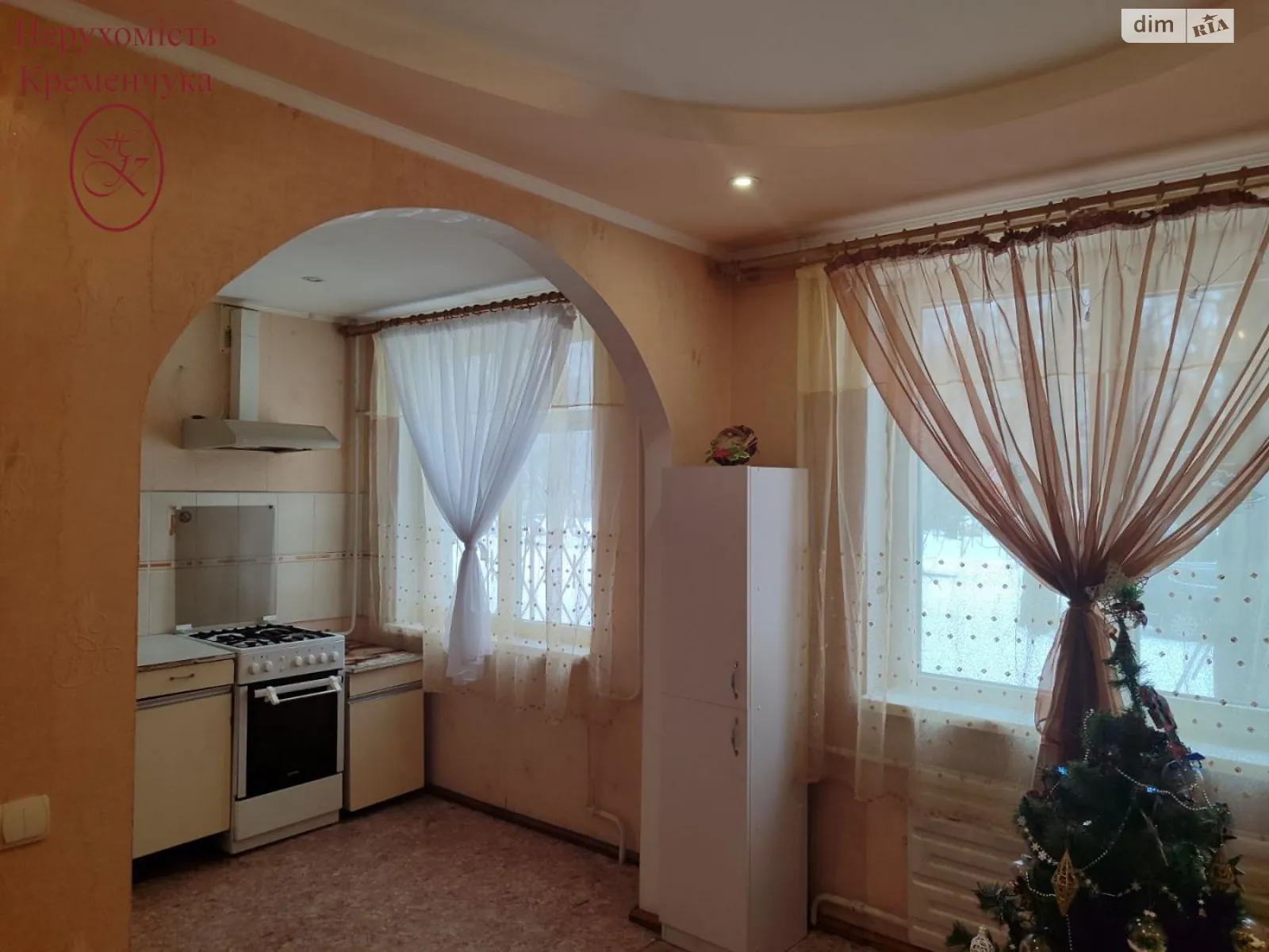 Продается 4-комнатная квартира 62 кв. м в Кременчуге, цена: 24500 $