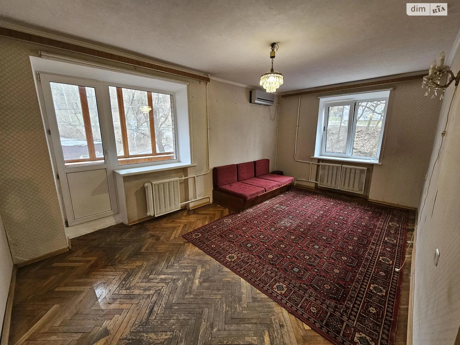 Продается 2-комнатная квартира 45 кв. м в Киеве, ул. Ивана Федорова, 1
