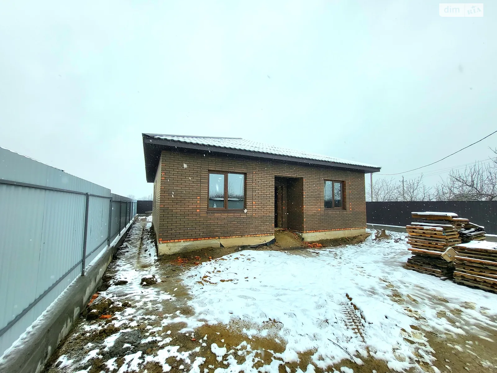 Продається одноповерховий будинок 100 кв. м с басейном, цена: 65000 $ - фото 1