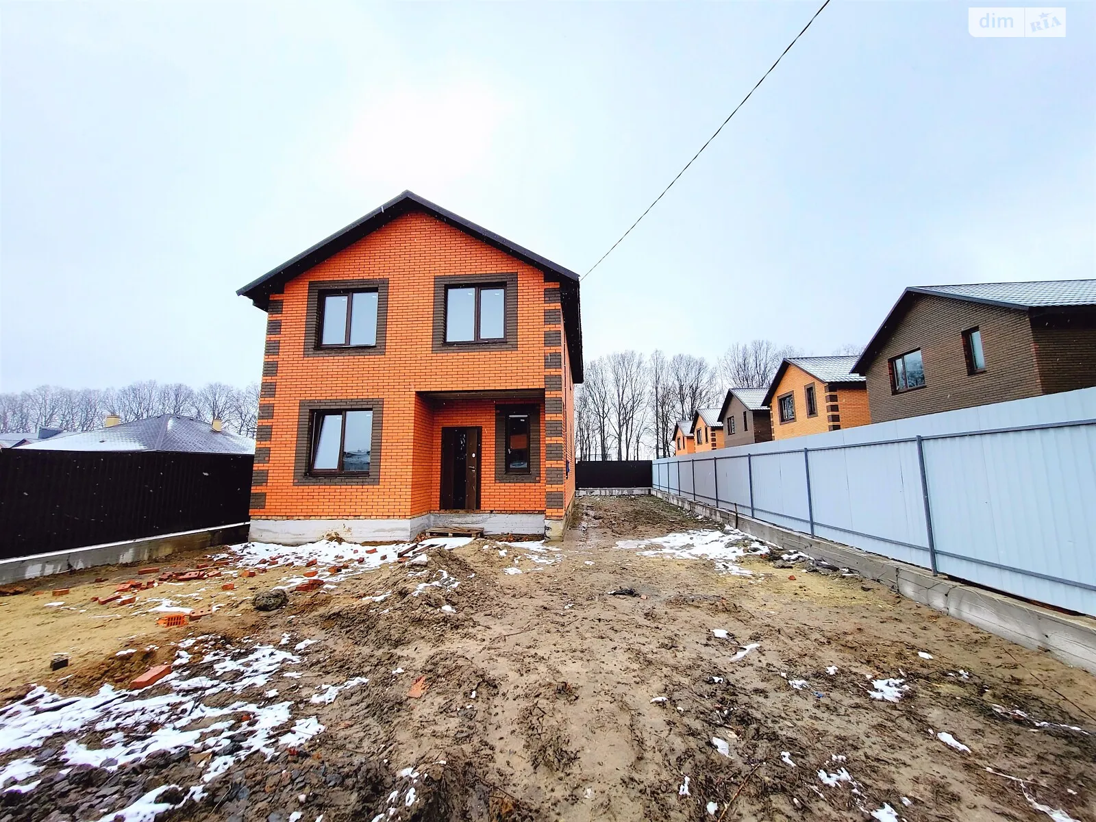 Продается дом на 2 этажа 120 кв. м с верандой, цена: 85000 $ - фото 1