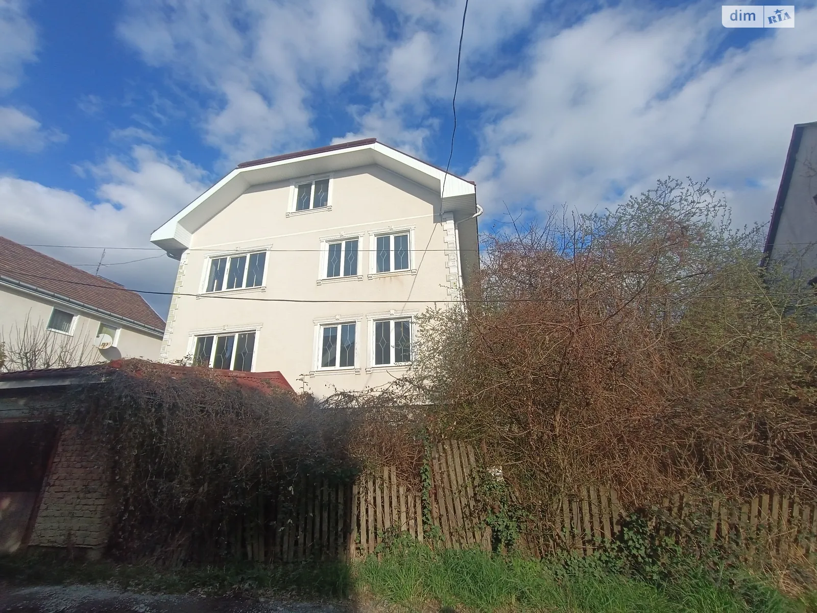 Продається будинок 2 поверховий 248 кв. м з садом, цена: 150000 $ - фото 1