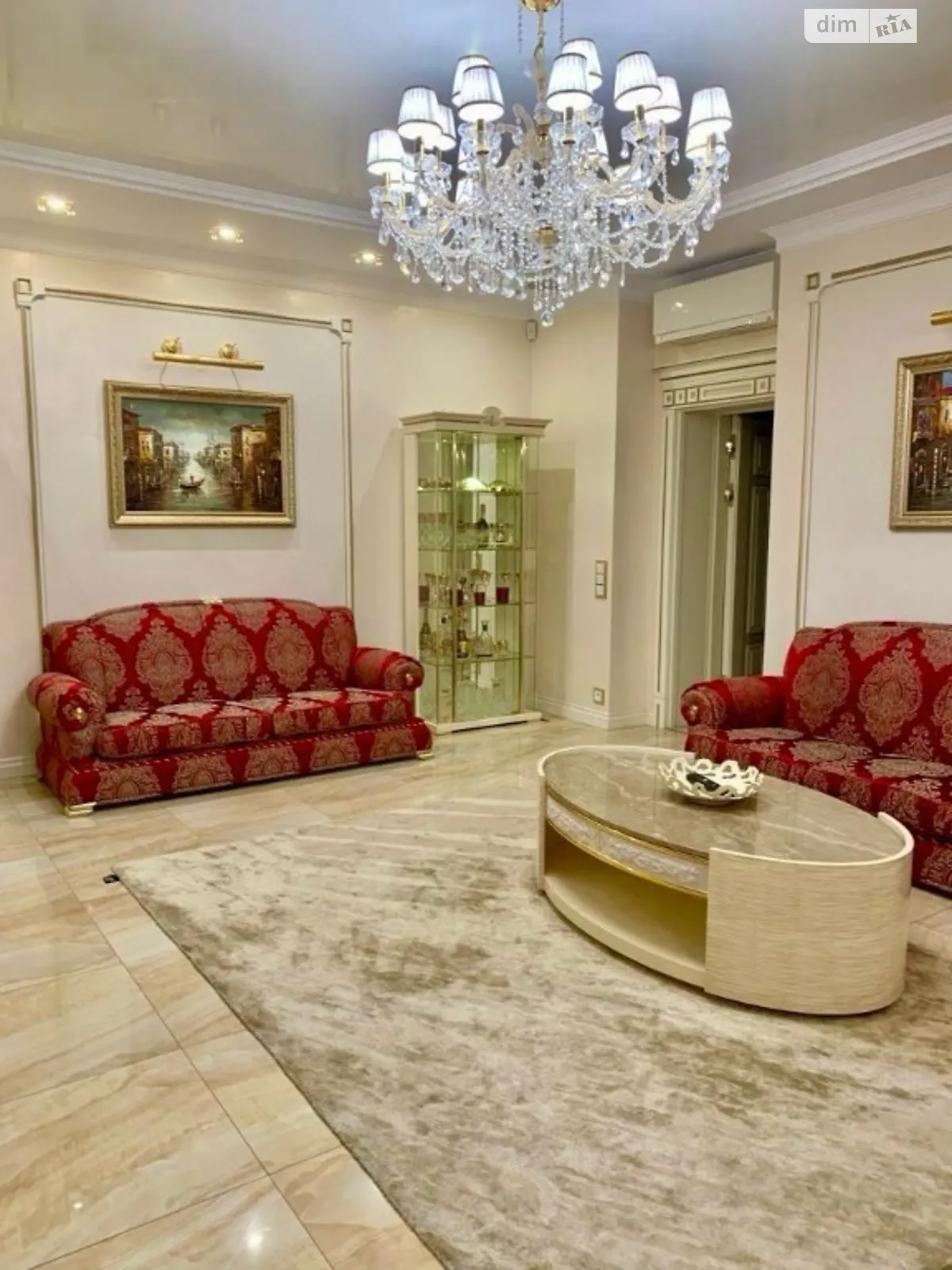 Продается 4-комнатная квартира 250 кв. м в Киеве, бул. Леси Украинки, 7Б - фото 1