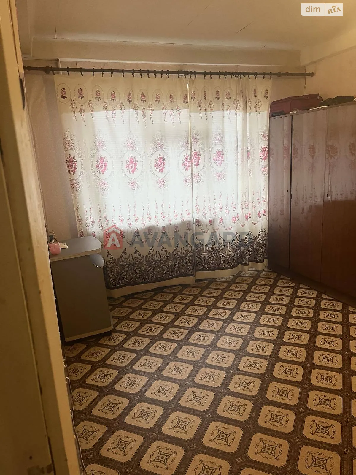 Продается 1-комнатная квартира 29 кв. м в Каменском, ул. Айвазовского, 37