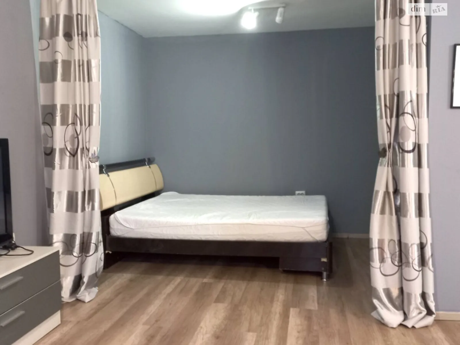 1-комнатная квартира 40 кв. м в Тернополе, ул. Госпитальная - фото 2